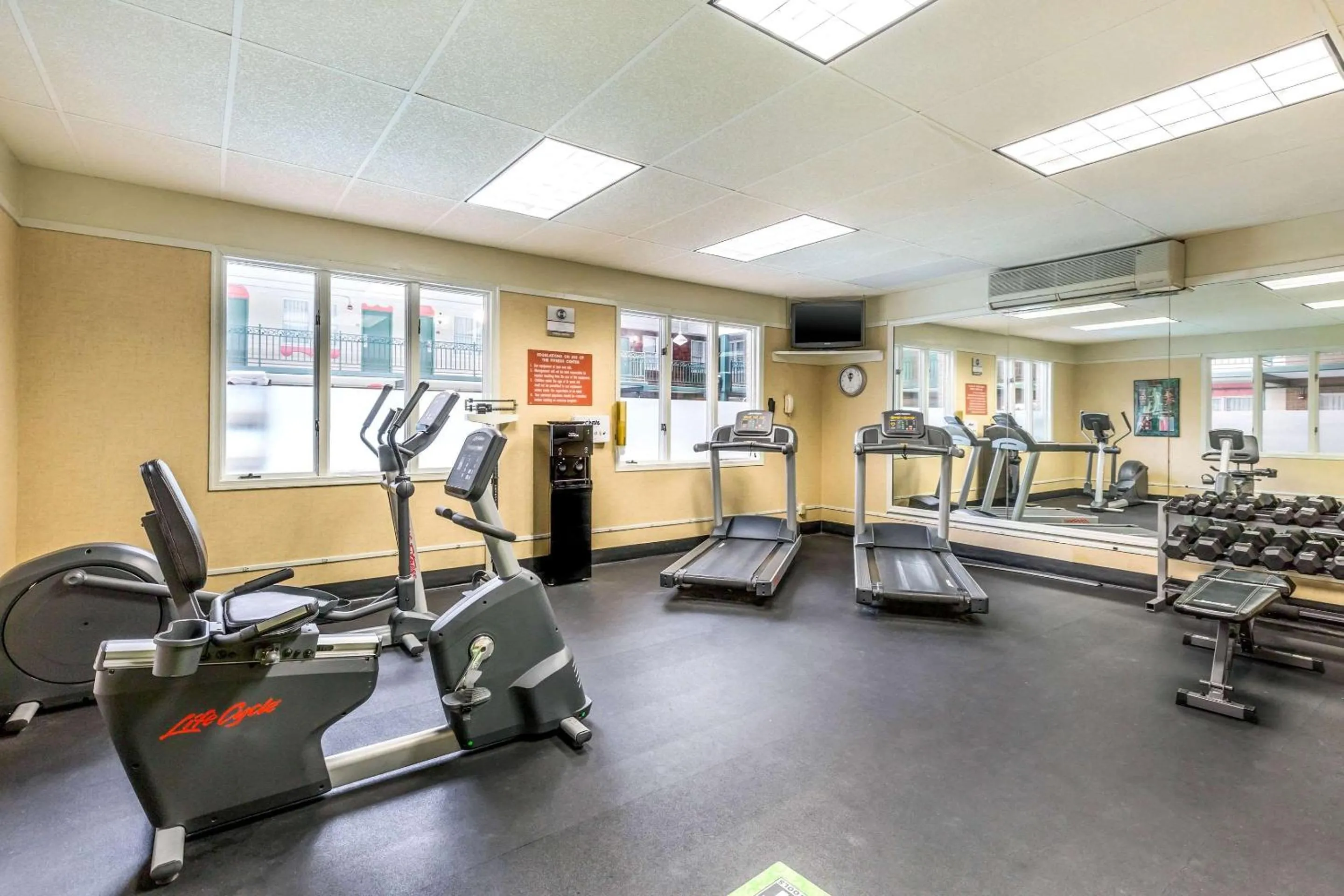 Fitness centre/facilities in Clarion Inn Frederick Event Center