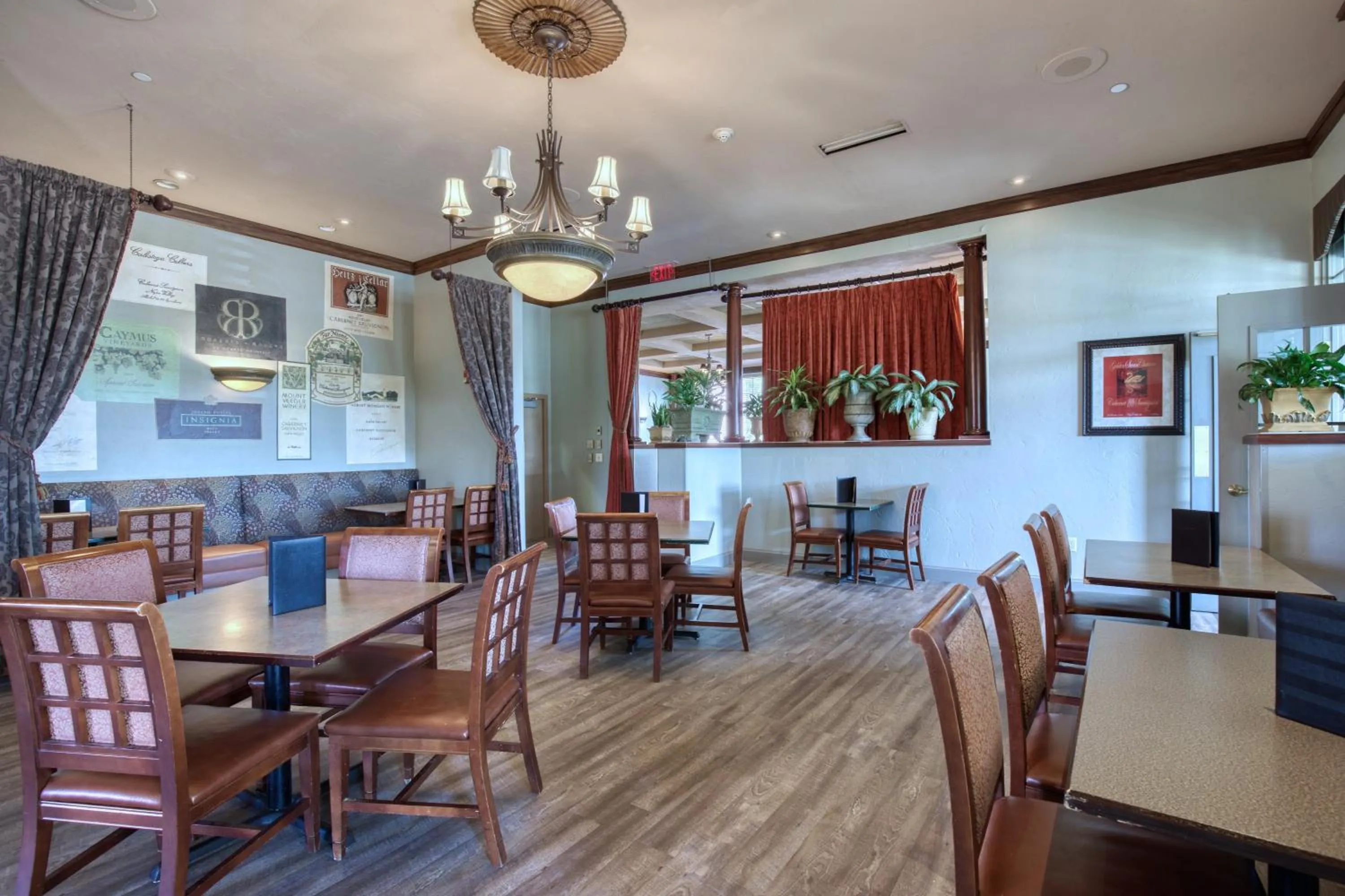 Restaurant/places to eat in Holiday Inn Hotel & Suites Madison West - Middleton by IHG