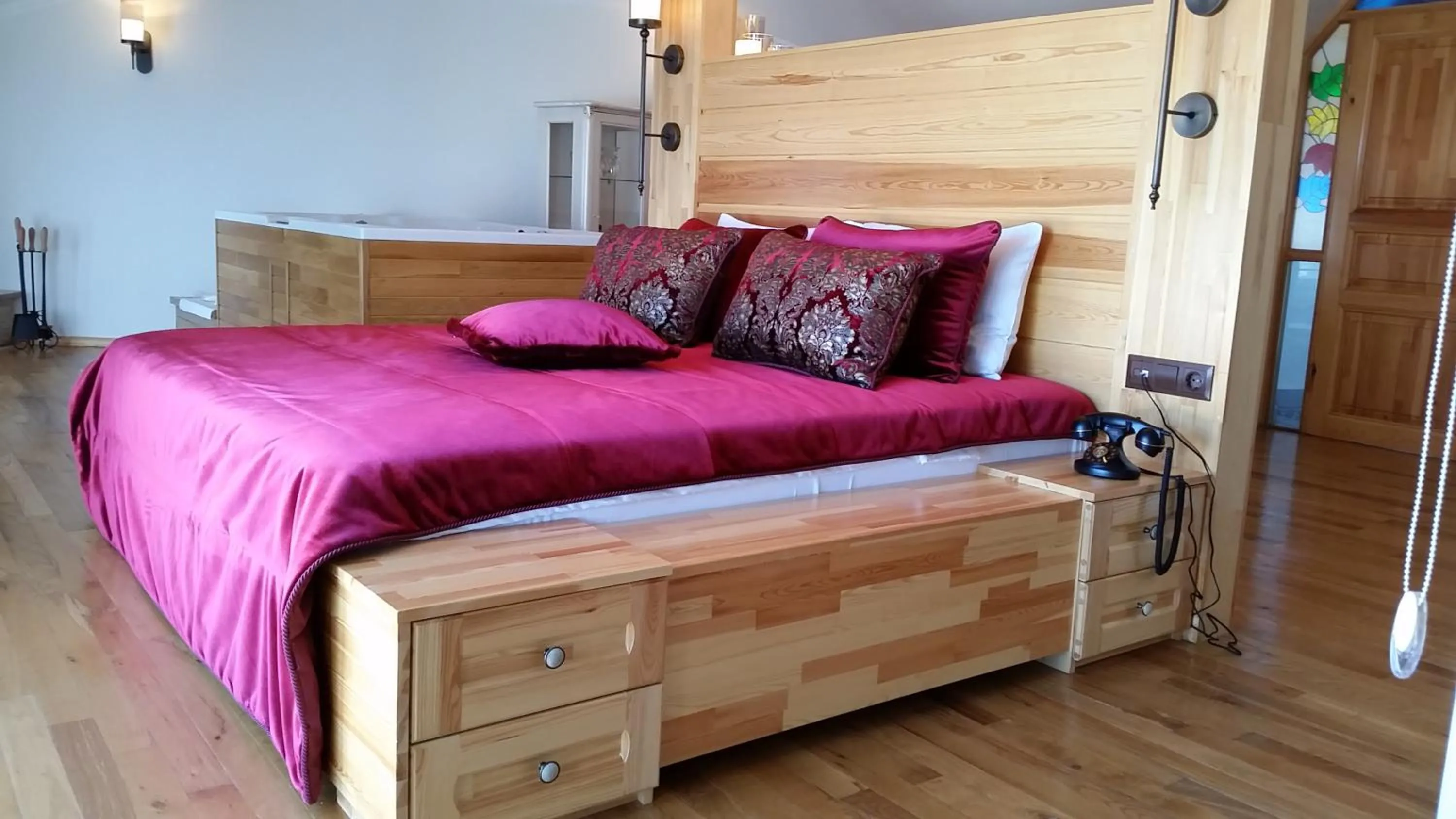 Decorative detail, Bed in Aşıklar Otel By Şükrü