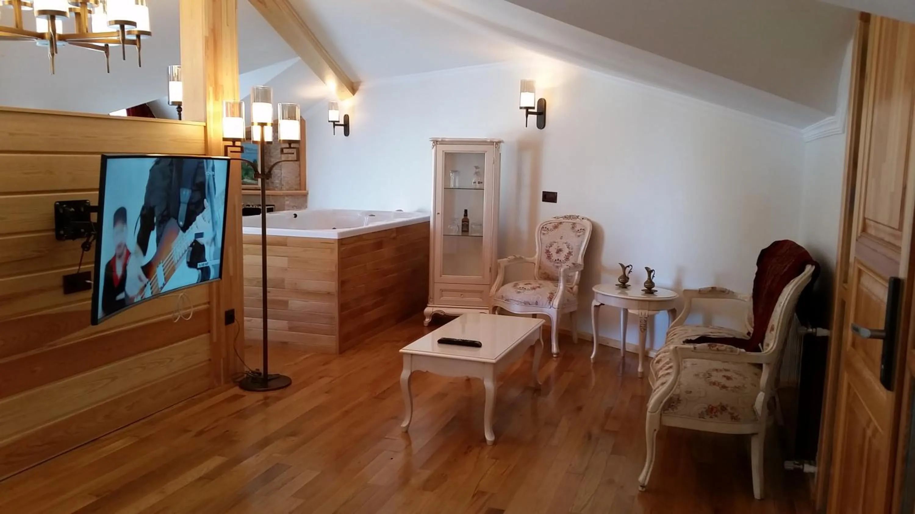 Decorative detail in Aşıklar Otel By Şükrü