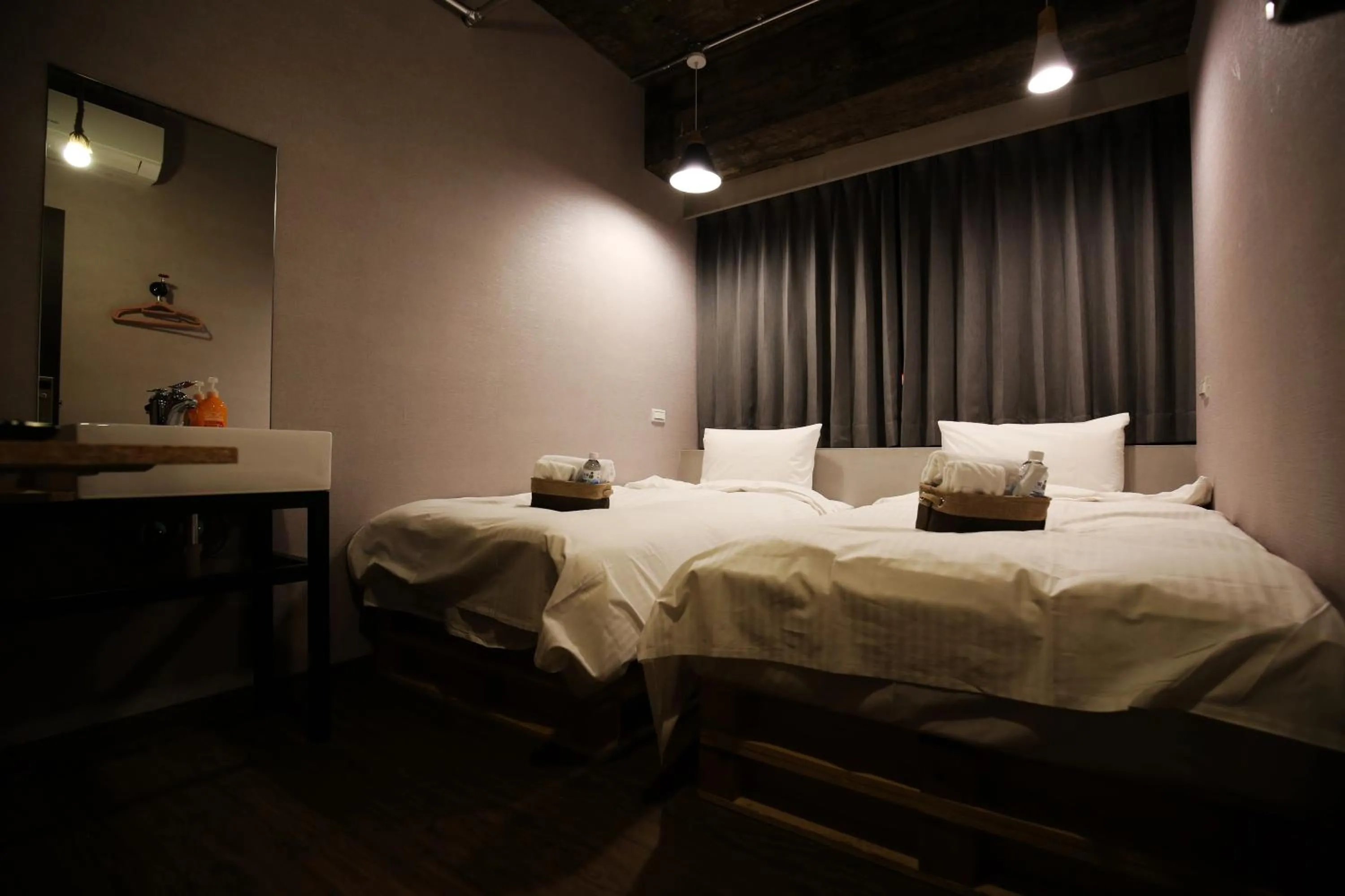 Bedroom, Bed in NYS Loft Hotel