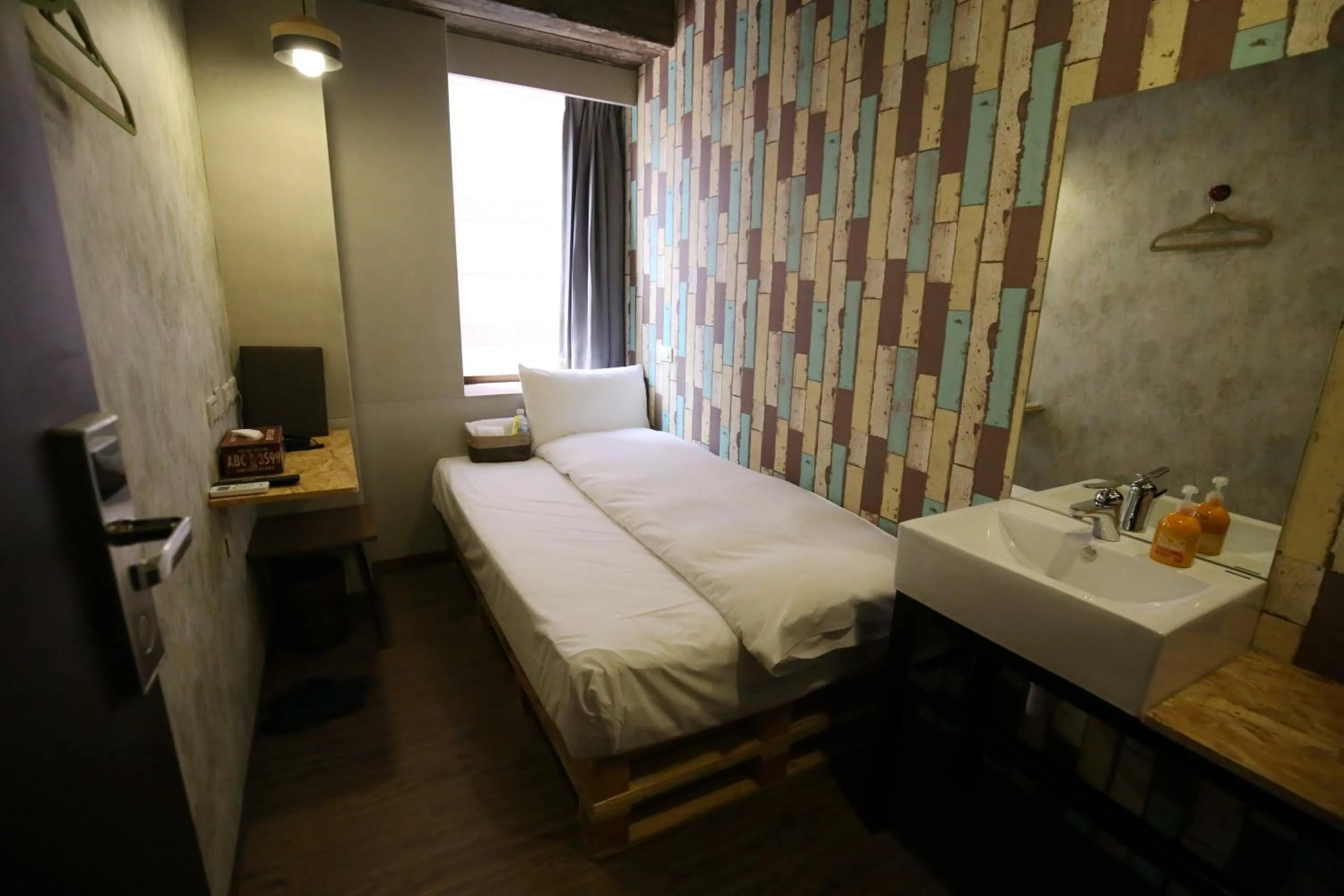 Bedroom, Bed in NYS Loft Hotel