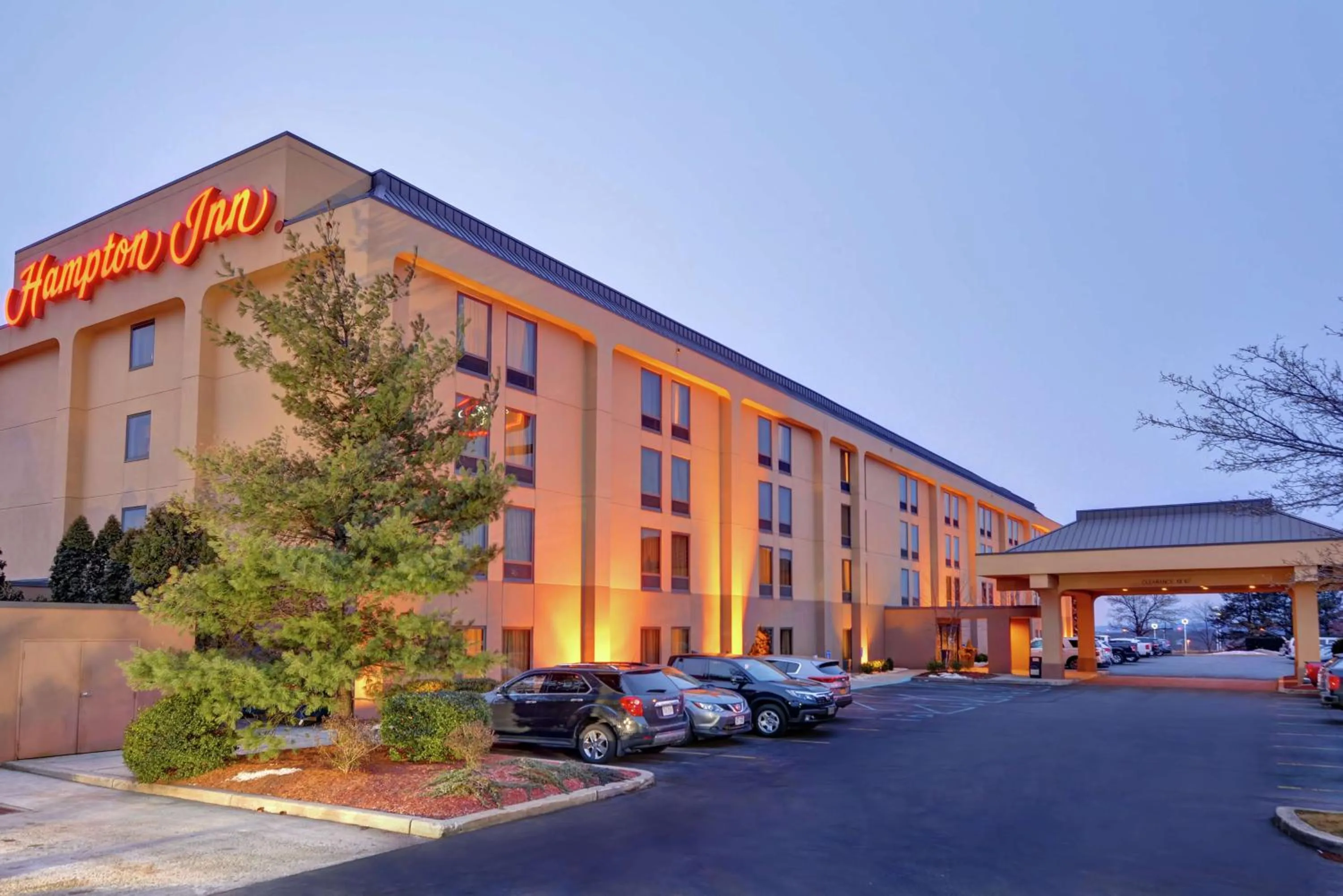 Property building in Hampton Inn Scranton at Montage Mountain