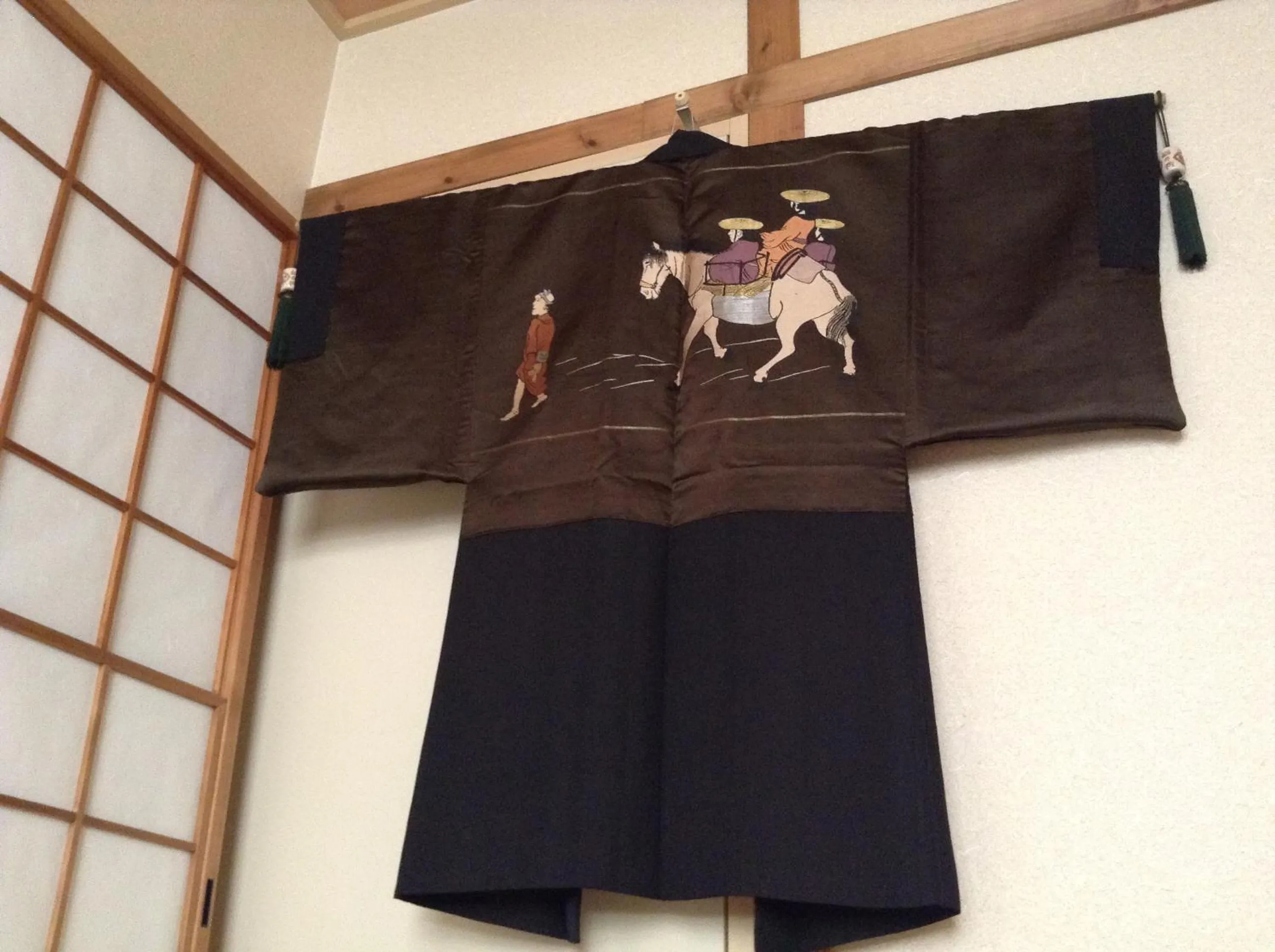 Decorative detail in Condominio Mozu 102