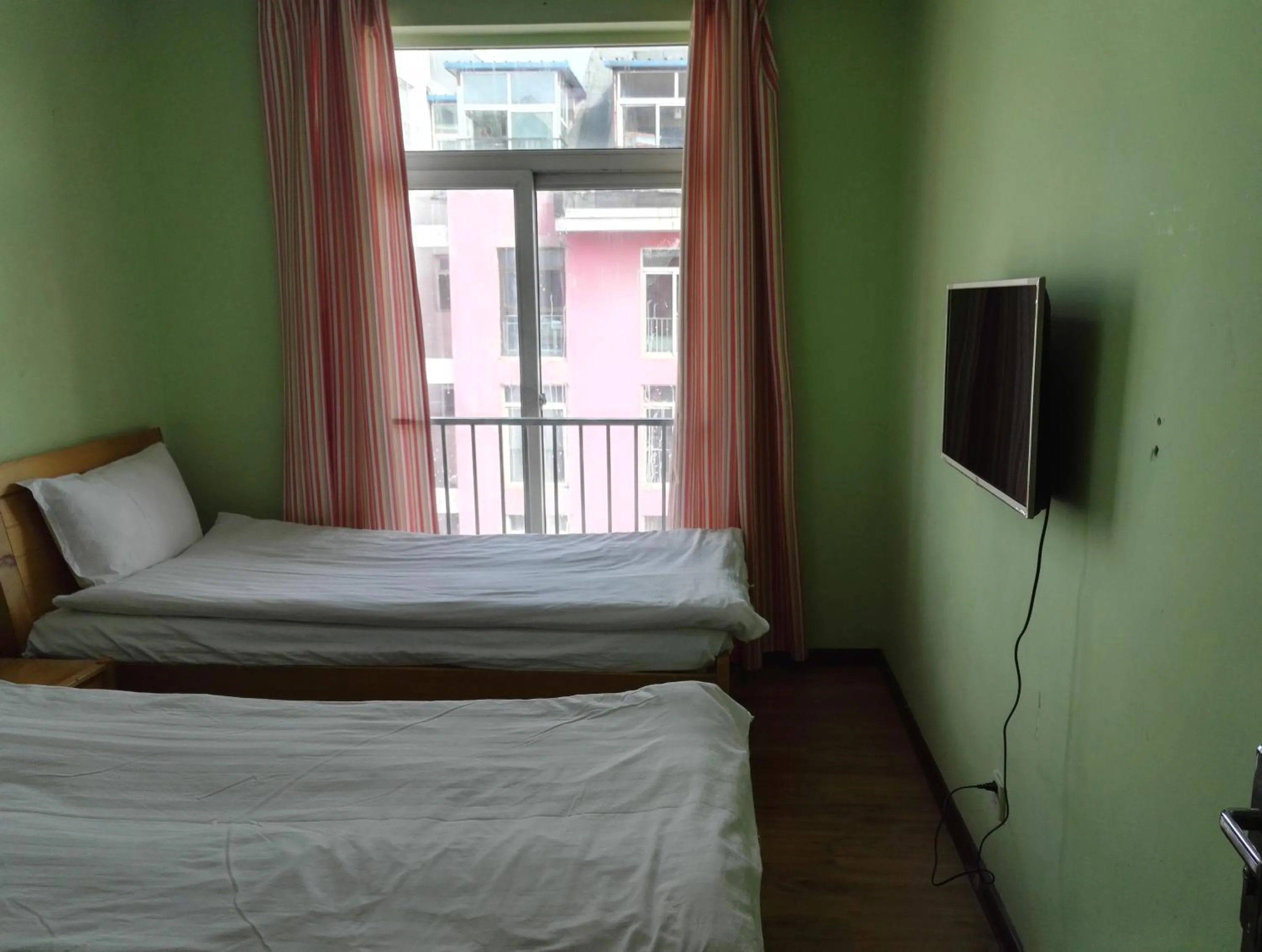 Photo of the whole room, Bed in LETE Hostel