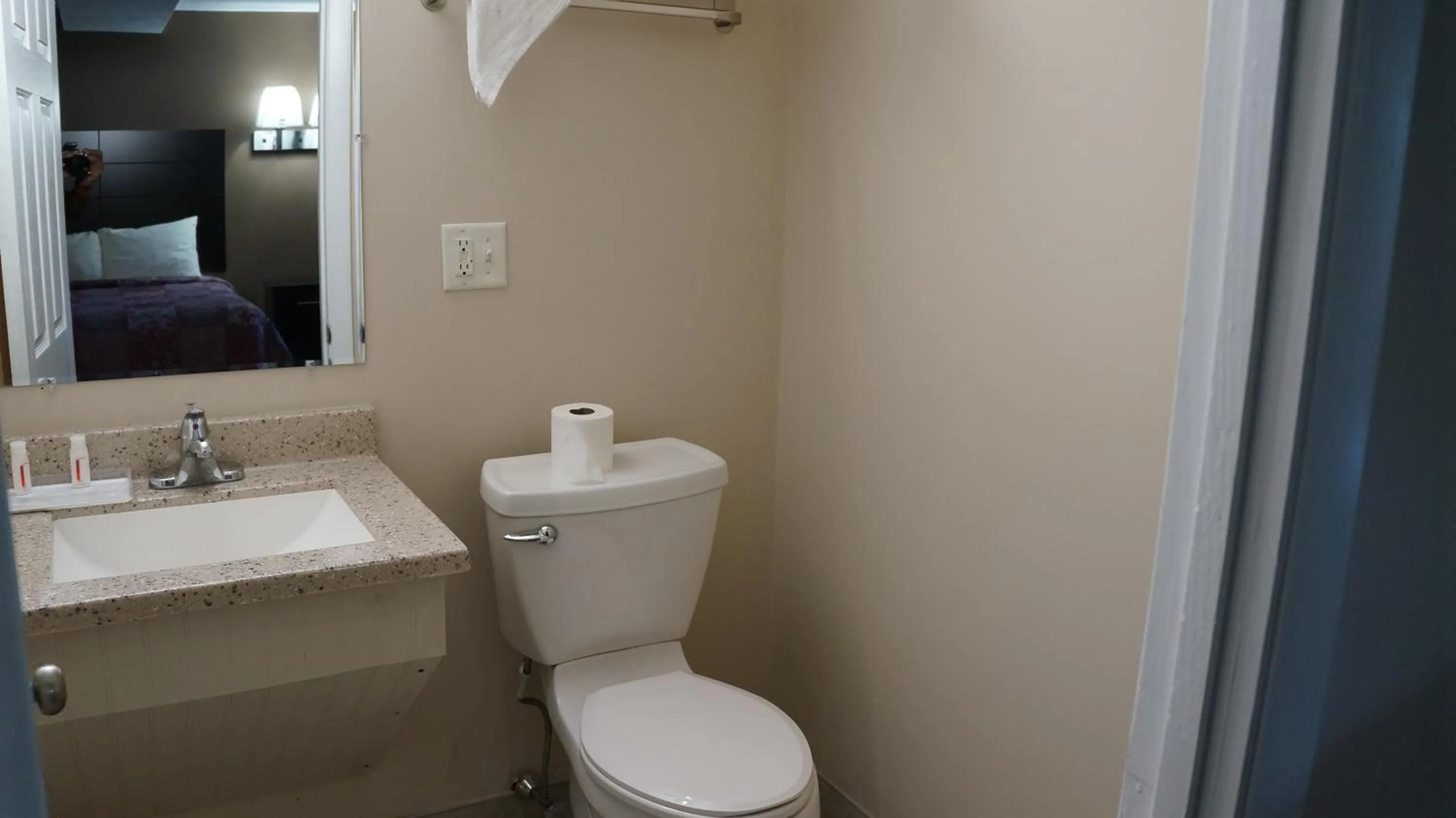 Bathroom in Best Stay Inn