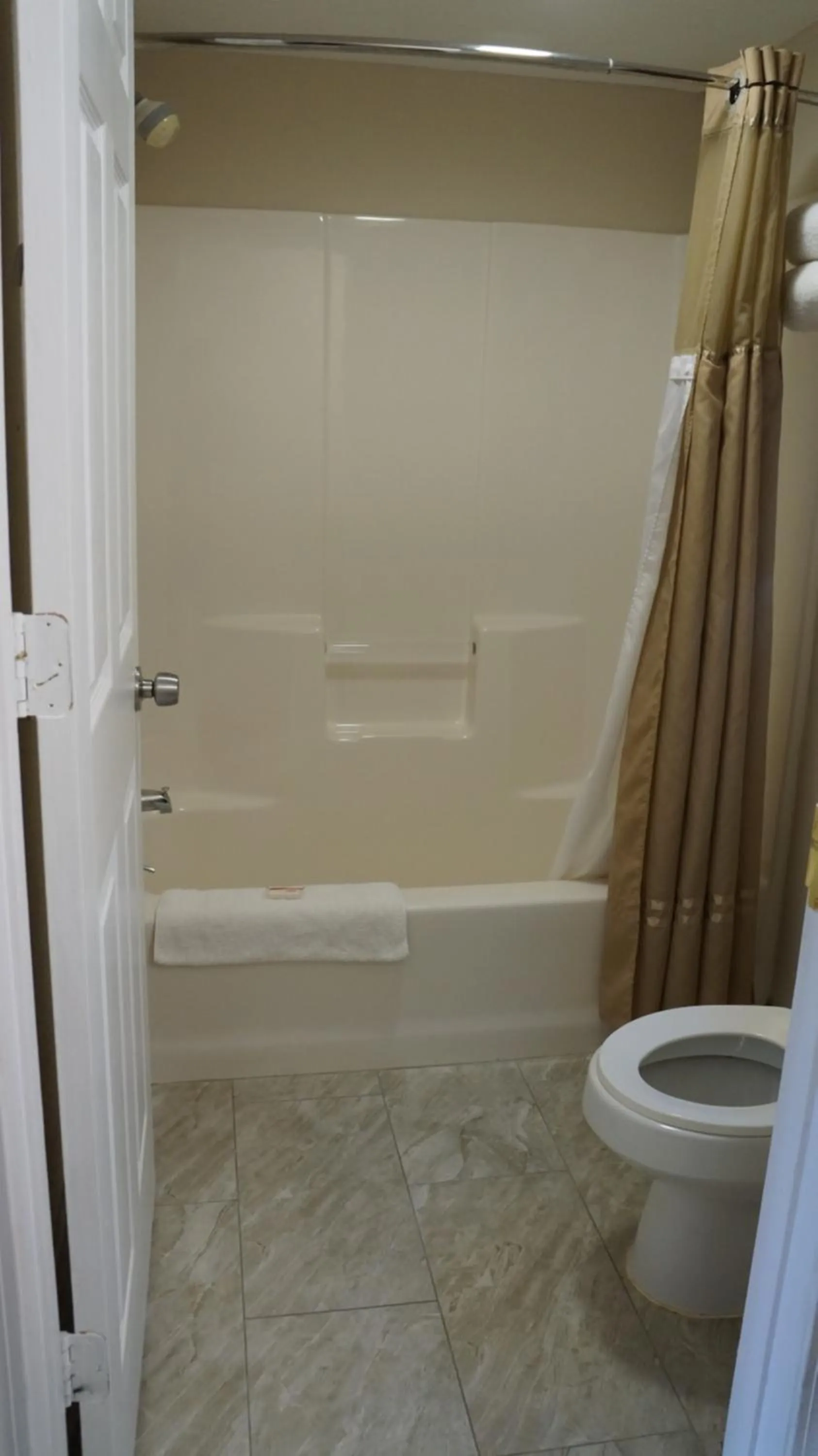 Bathroom in Best Stay Inn