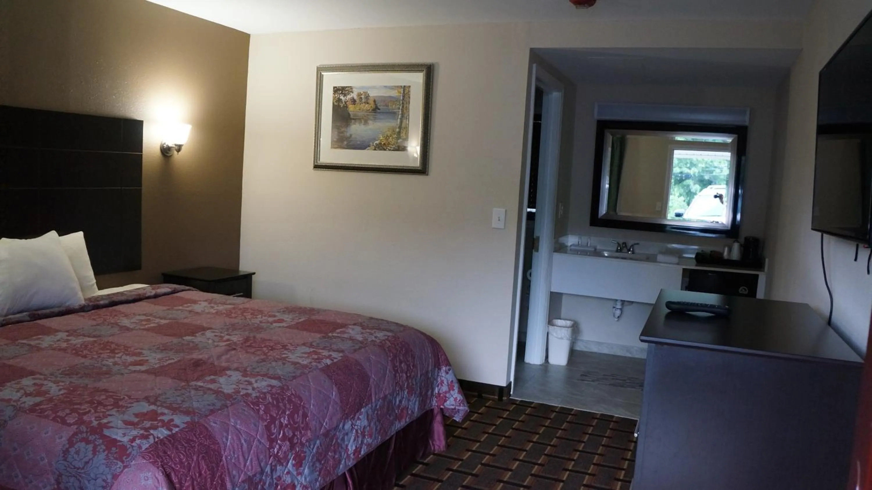 Bed in Best Stay Inn