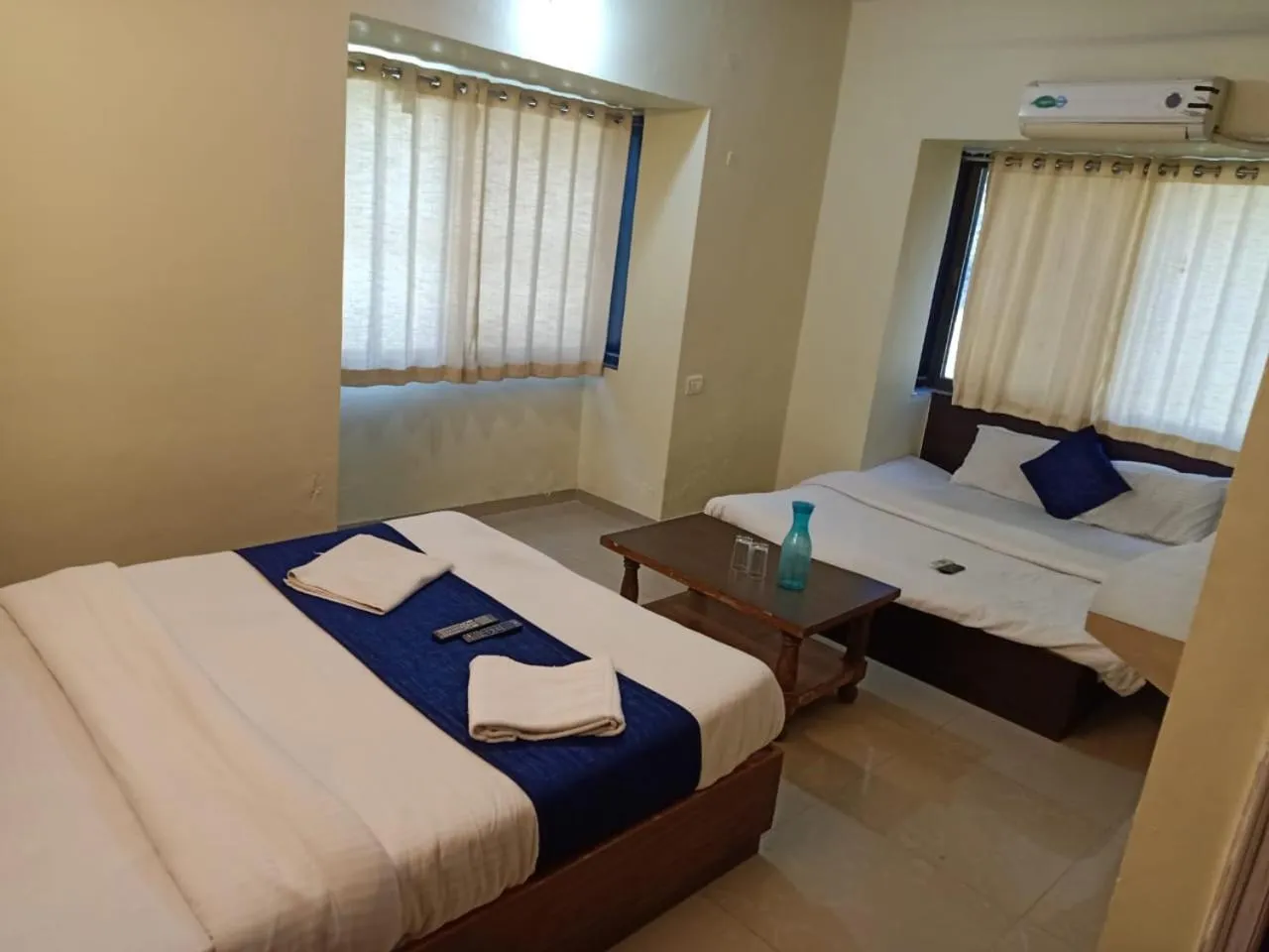 Bedroom, Bed in Hotel Blue Valley