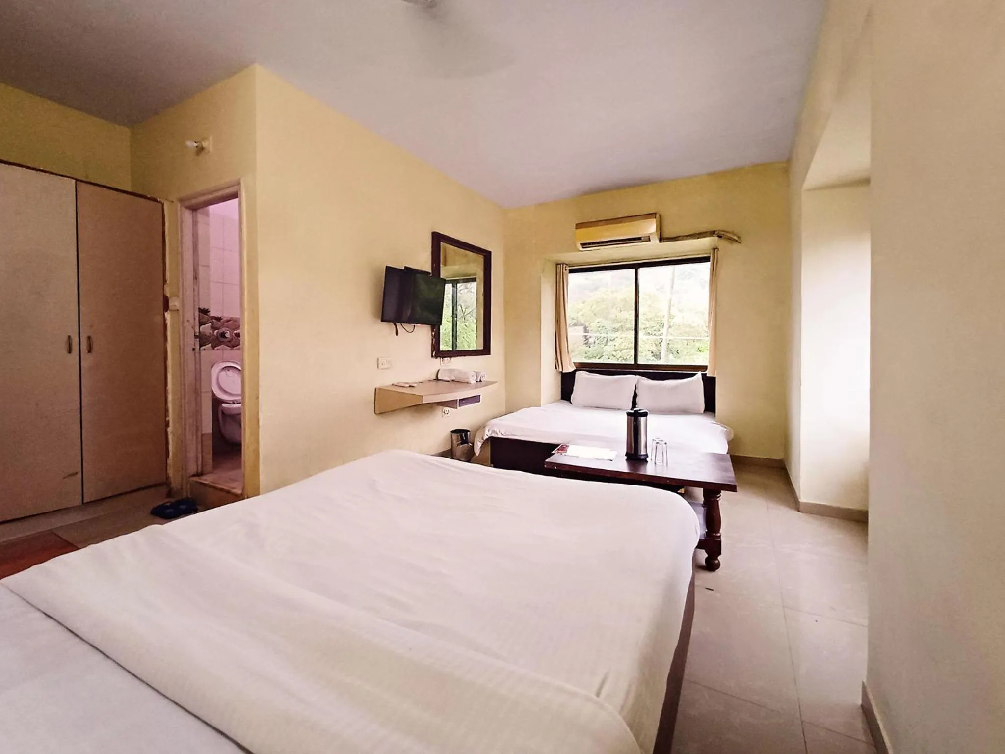 Bed in Hotel Blue Valley