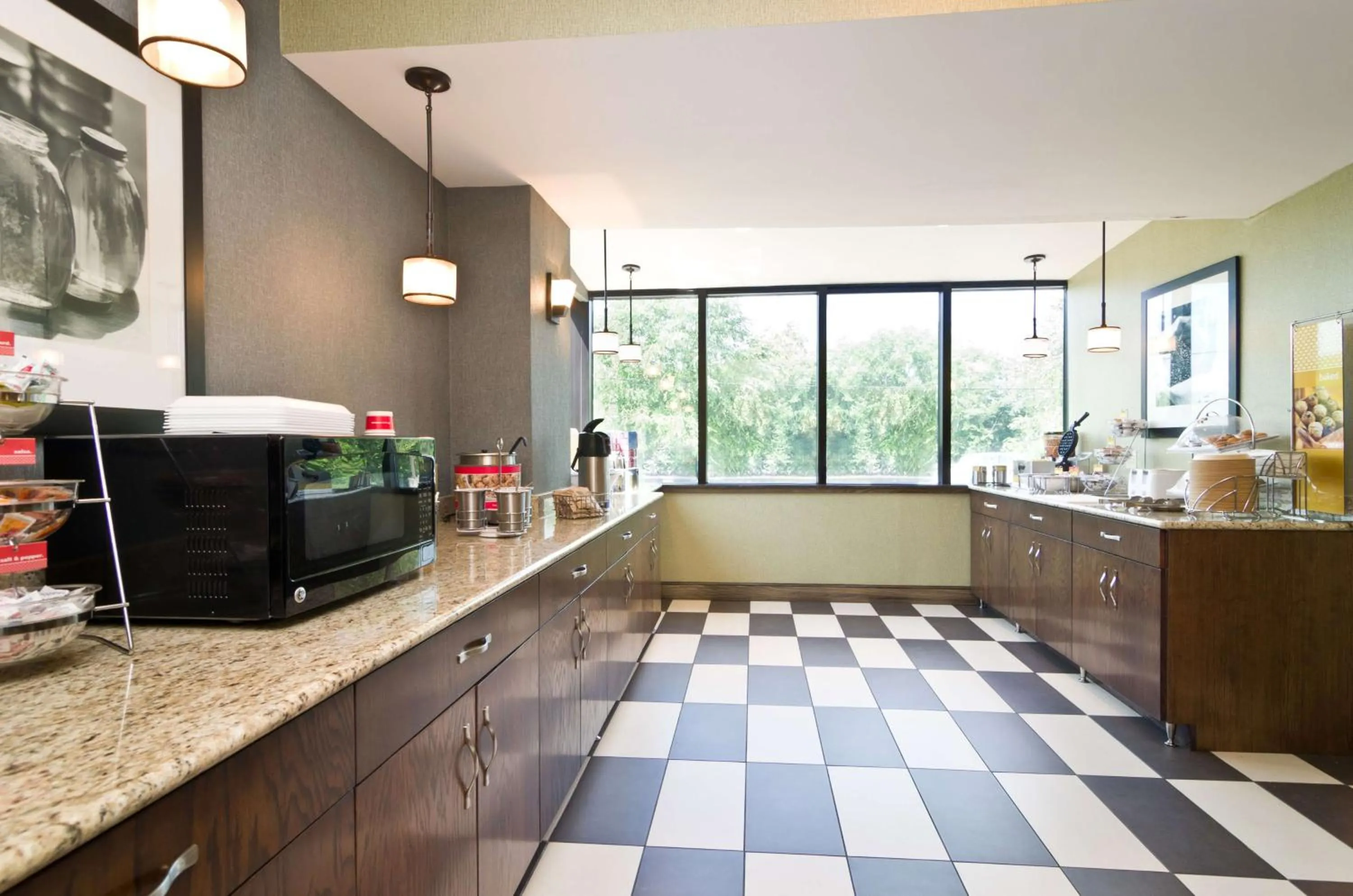 Breakfast in Hampton Inn New Philadelphia