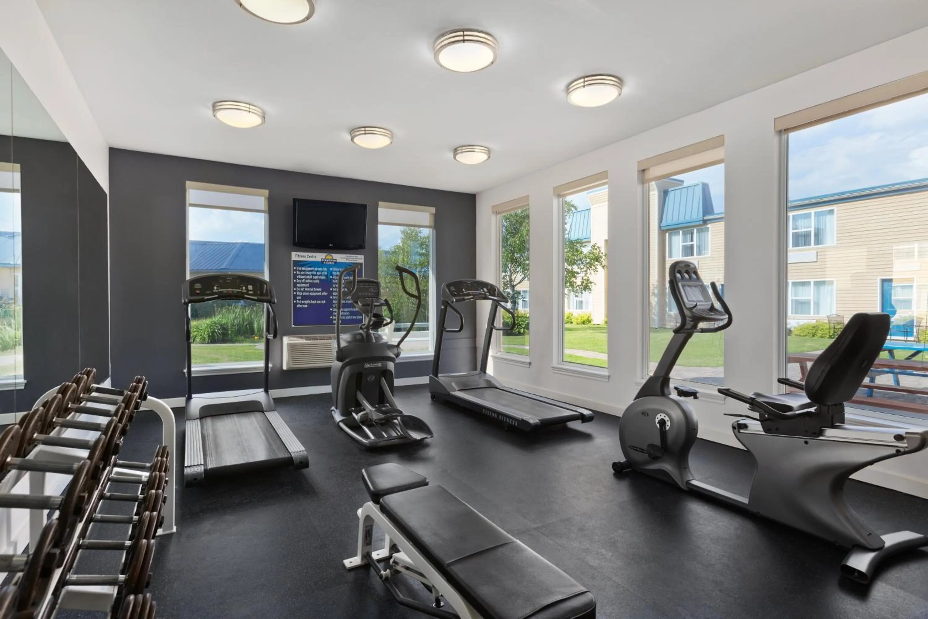 Fitness centre/facilities in Days Inn & Suites by Wyndham Moncton
