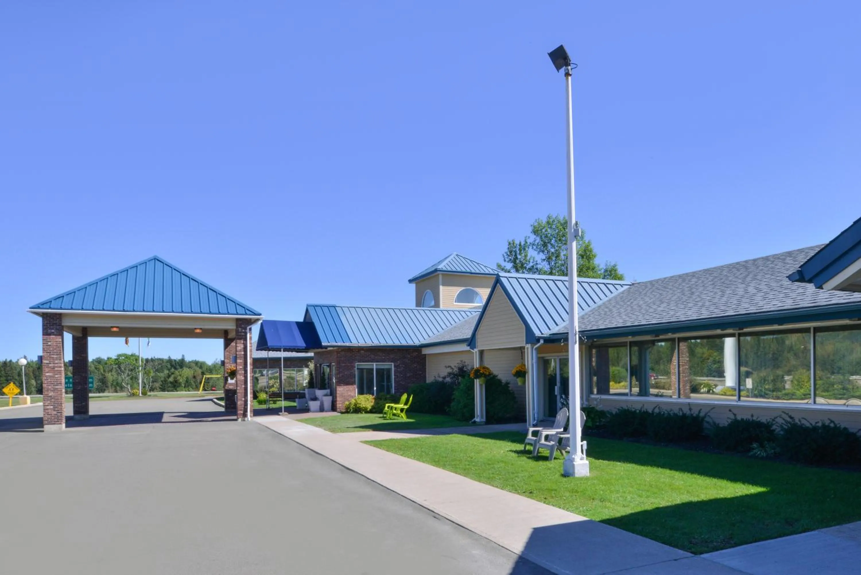 Property building in Days Inn & Suites by Wyndham Moncton