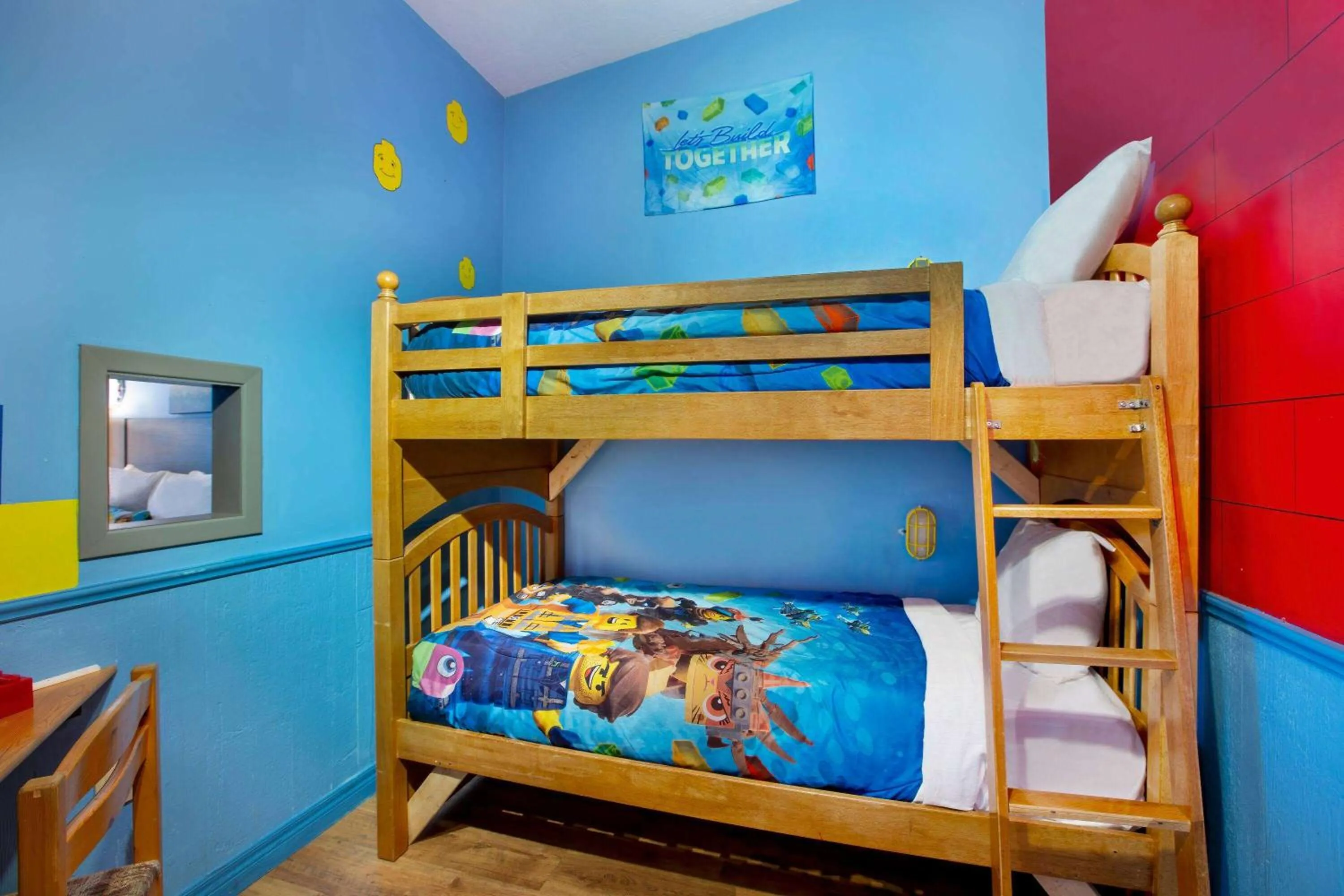 Photo of the whole room, Bed in Days Inn & Suites by Wyndham Moncton