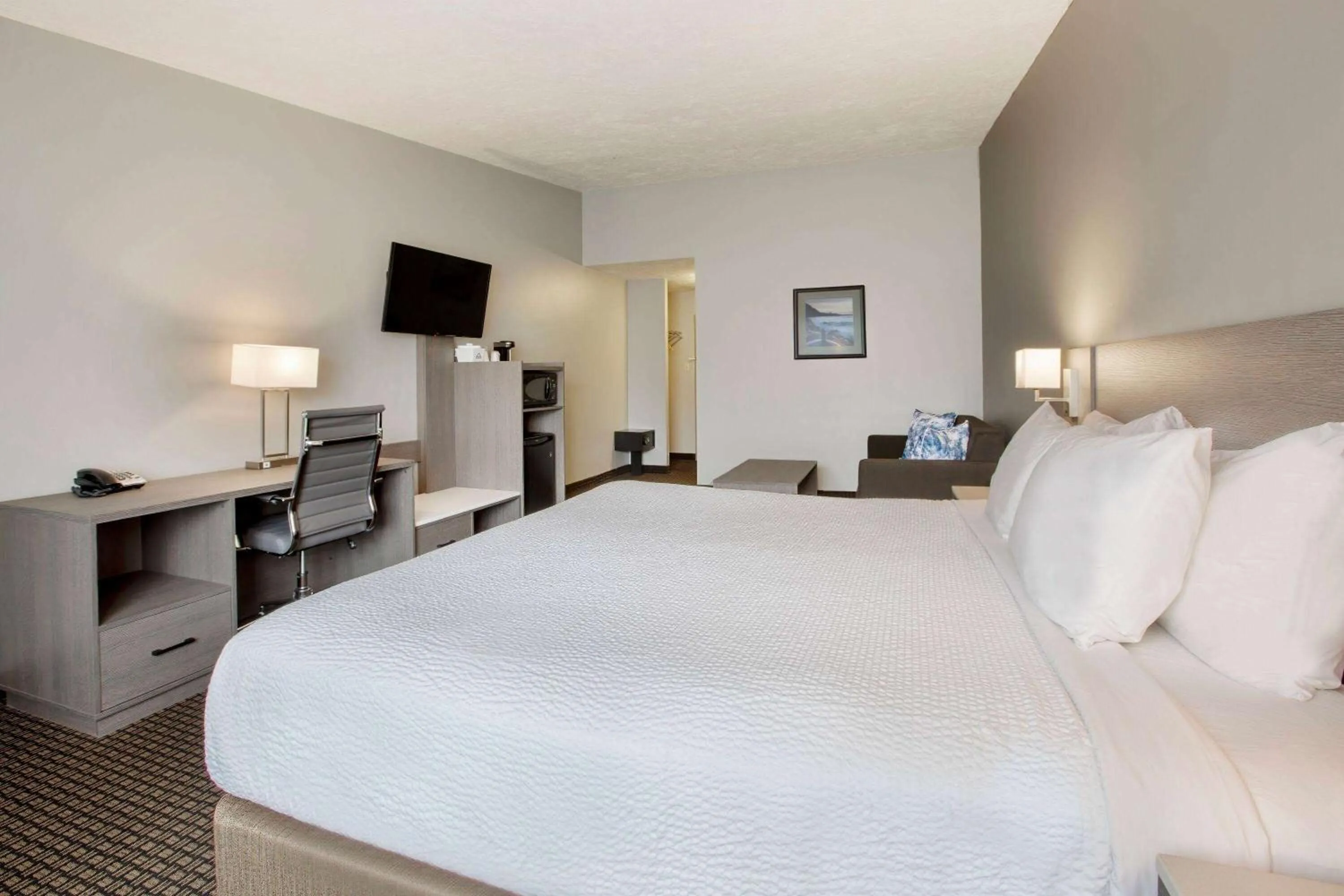 Bed in Days Inn & Suites by Wyndham Moncton