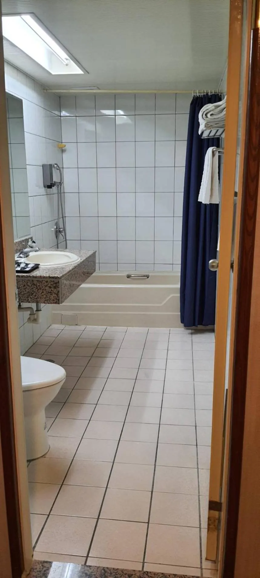 Tapeng Bay Holiday Hotel