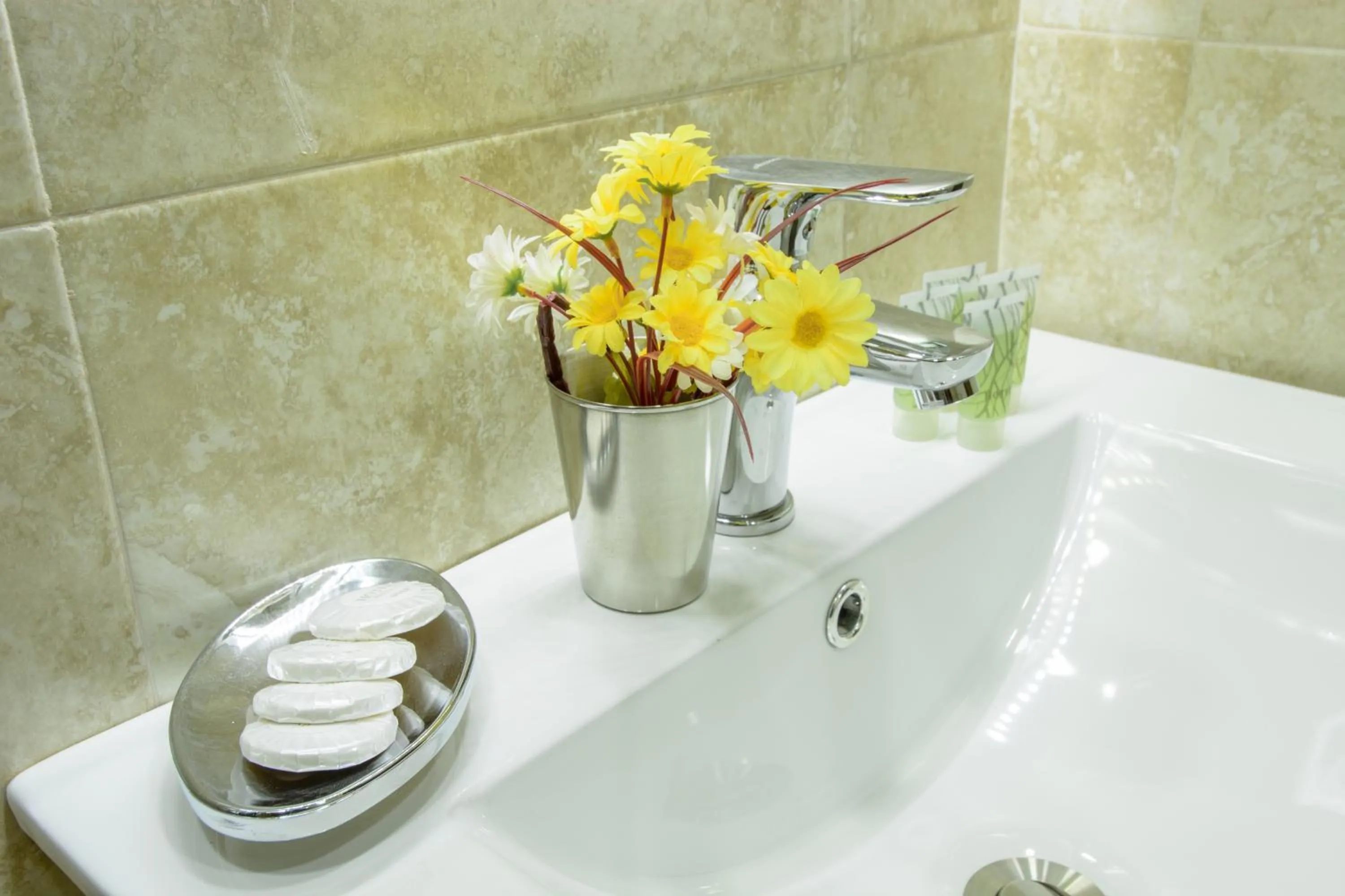 Shower in Dat Exx Apartments