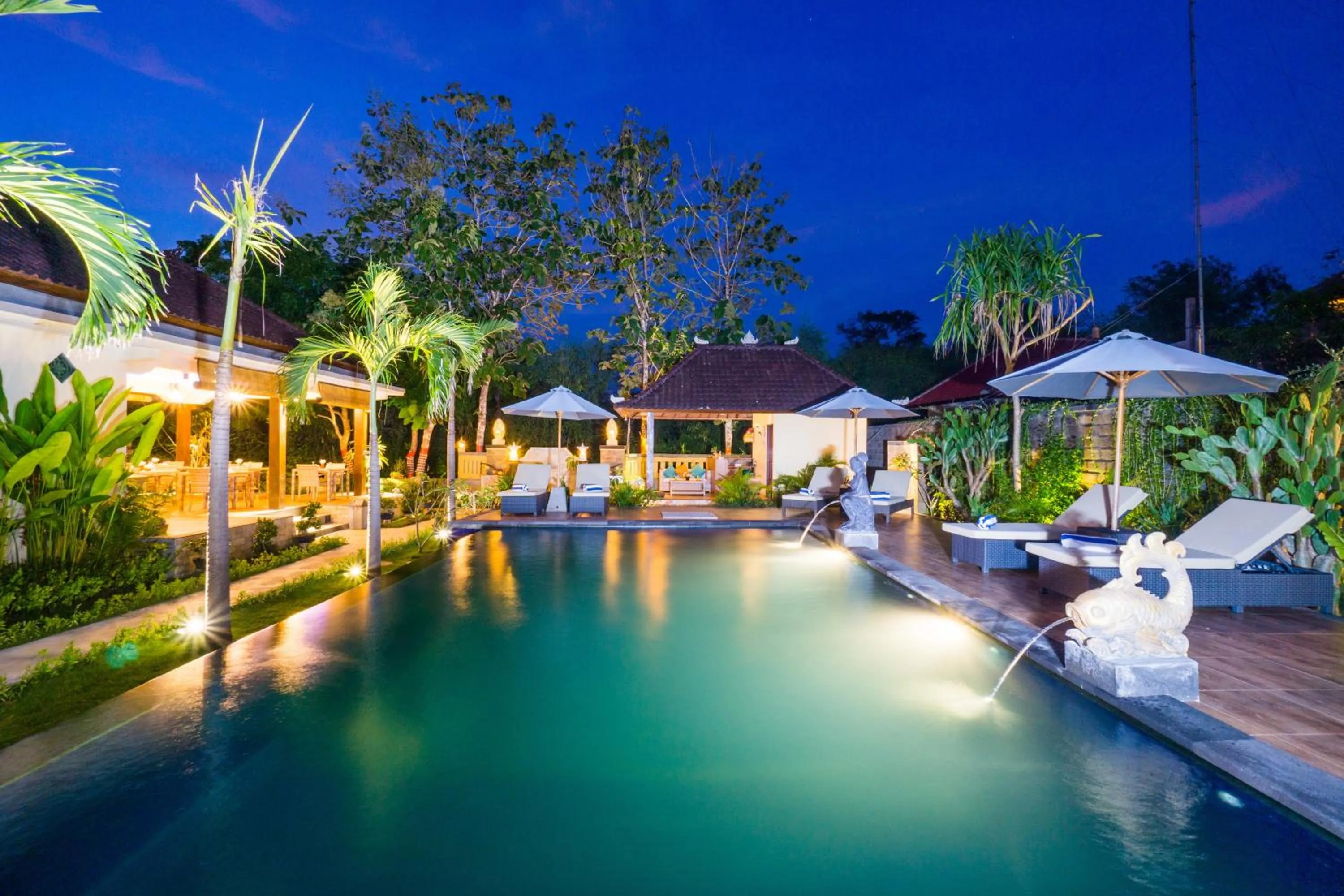 Pool view in Sunset Cave Villas Lembongan