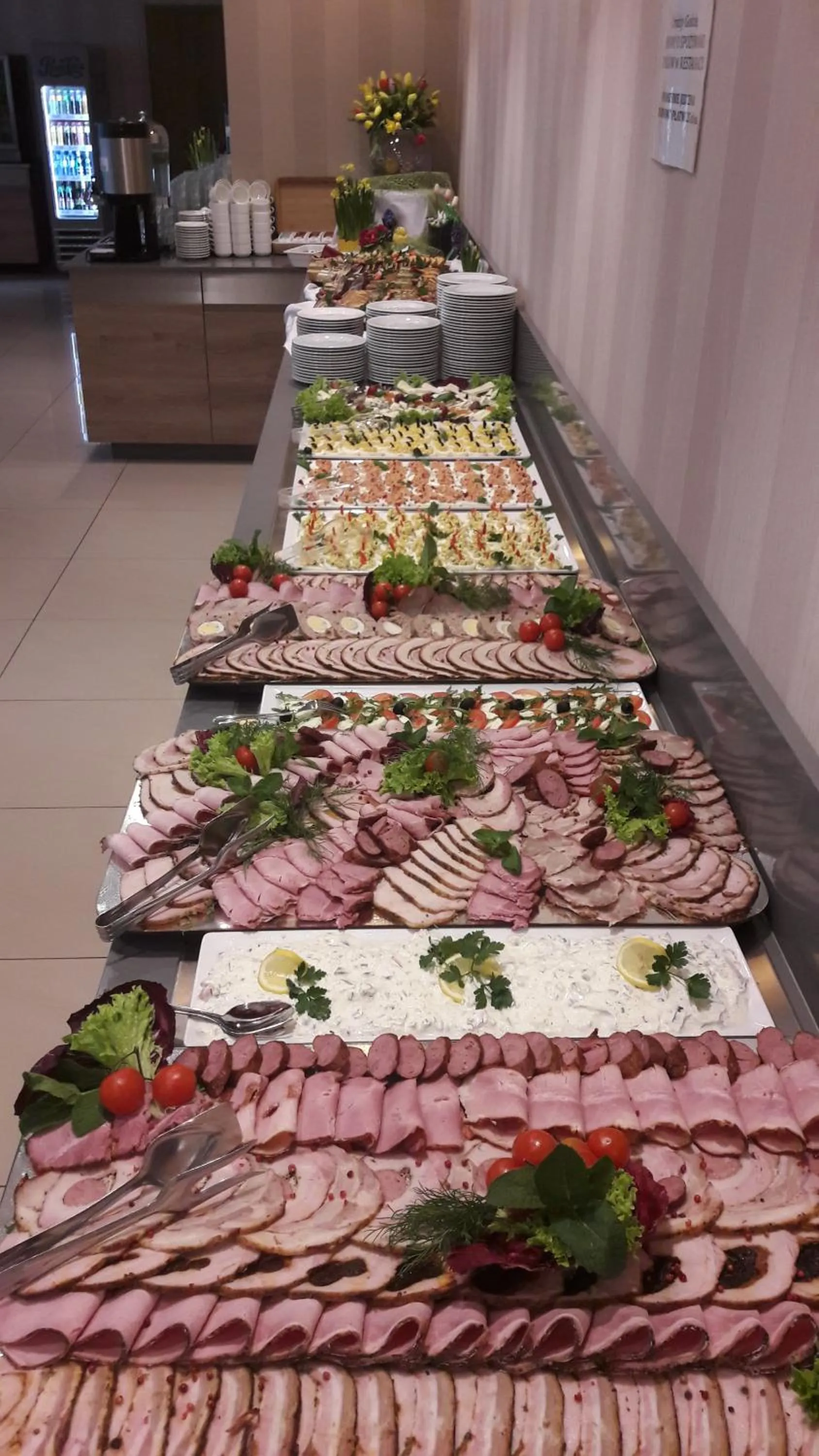 Food and drinks in Hotel Nowy Zdrój - Centrum Zdrowia i Wypoczynku