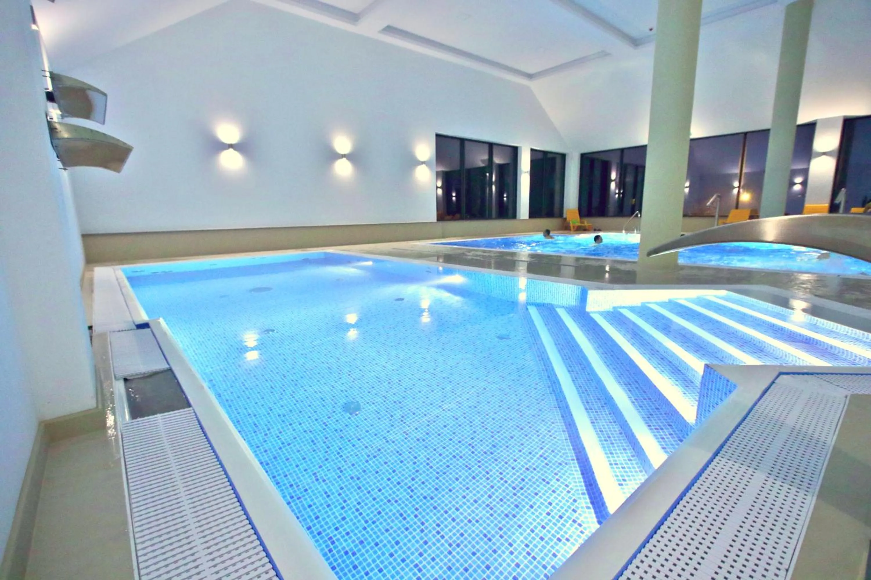 Swimming pool in Hotel Nowy Zdrój - Centrum Zdrowia i Wypoczynku