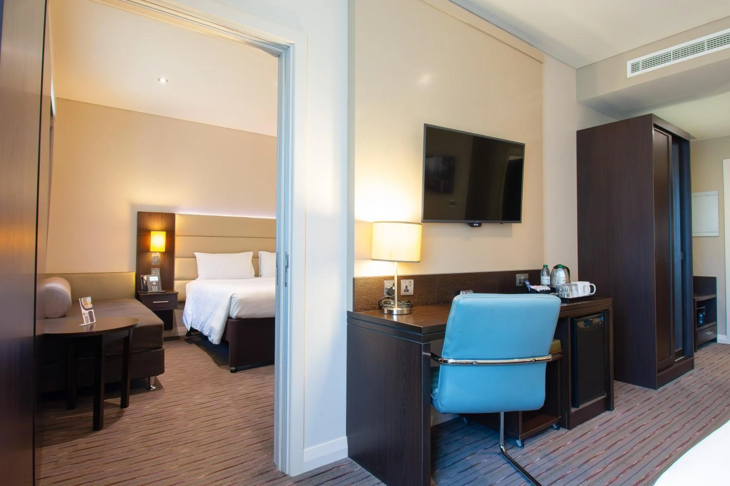 Bed in Premier Inn Dubai Ibn Battuta Mall