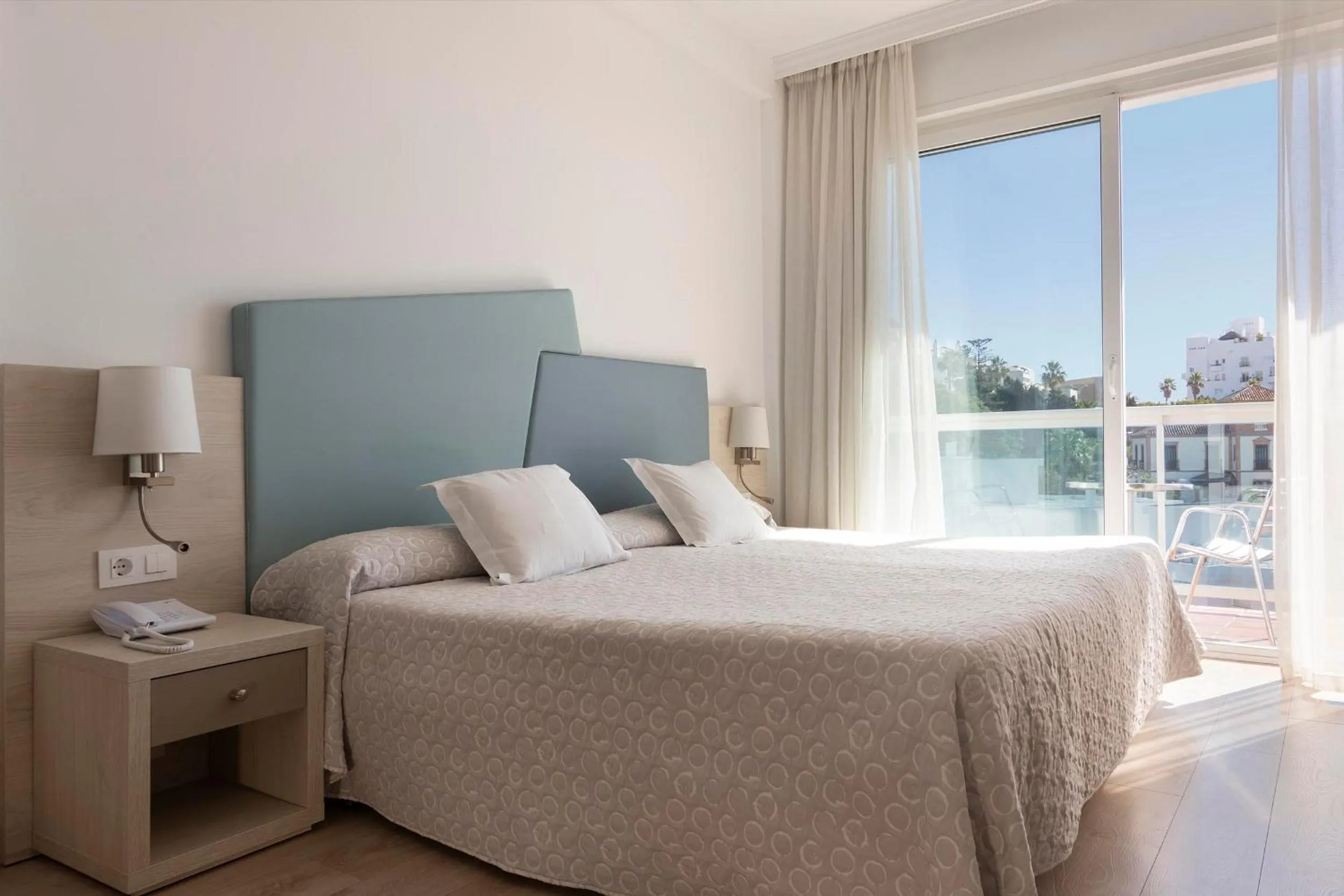 Bedroom, Bed in Hotel Palia Las Palomas