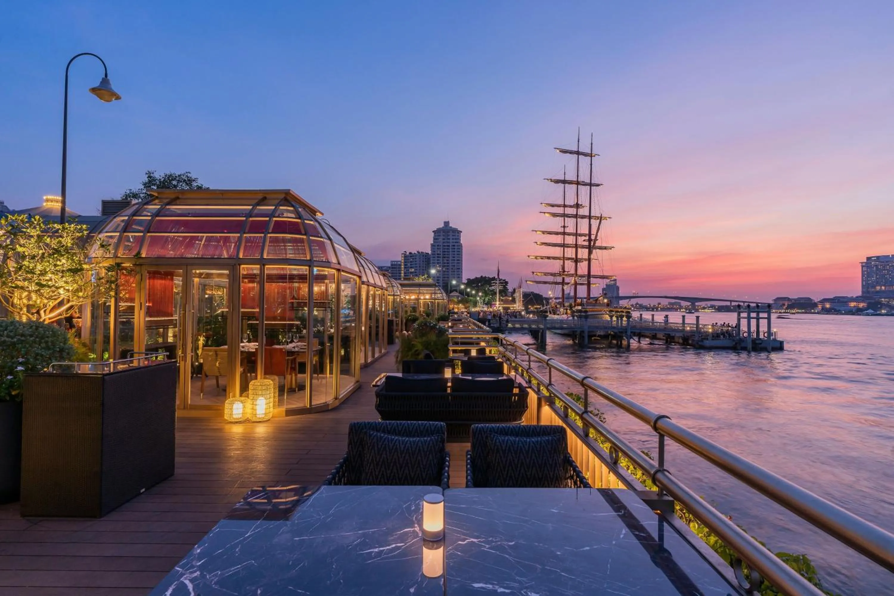 Property building in Bangkok Marriott Marquis Queens Park