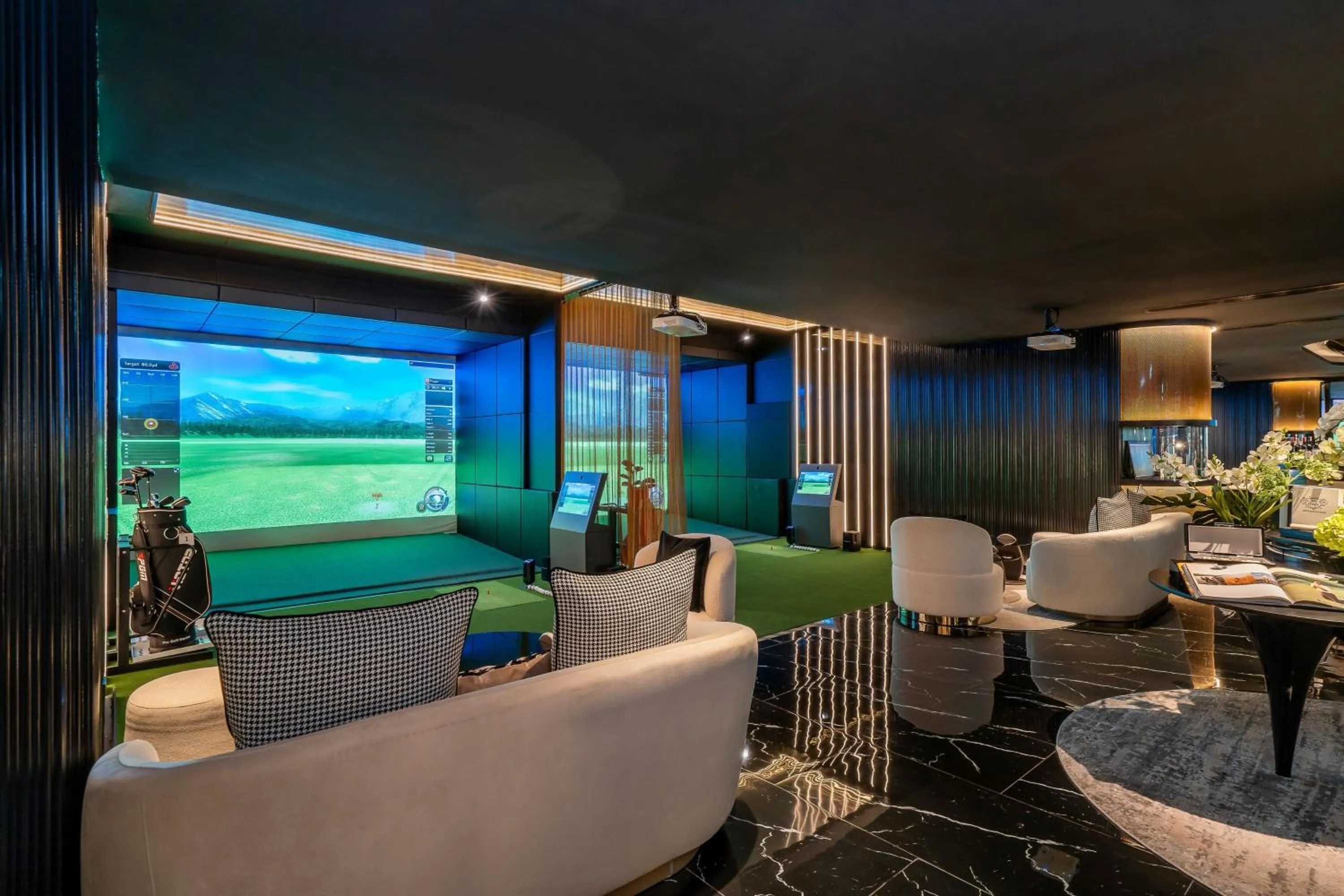 Lounge or bar in Bangkok Marriott Marquis Queens Park