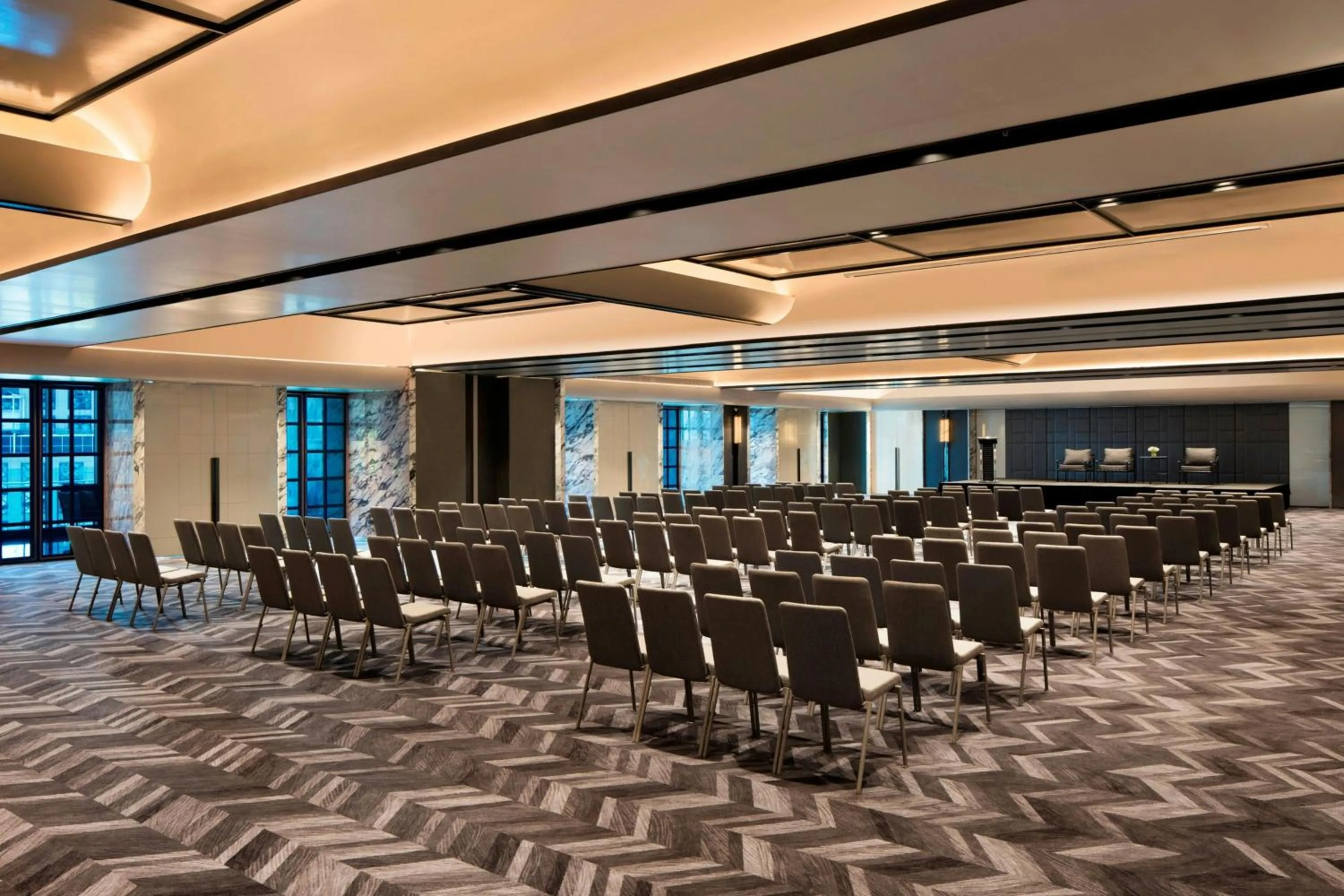 Entertainment in Bangkok Marriott Marquis Queens Park