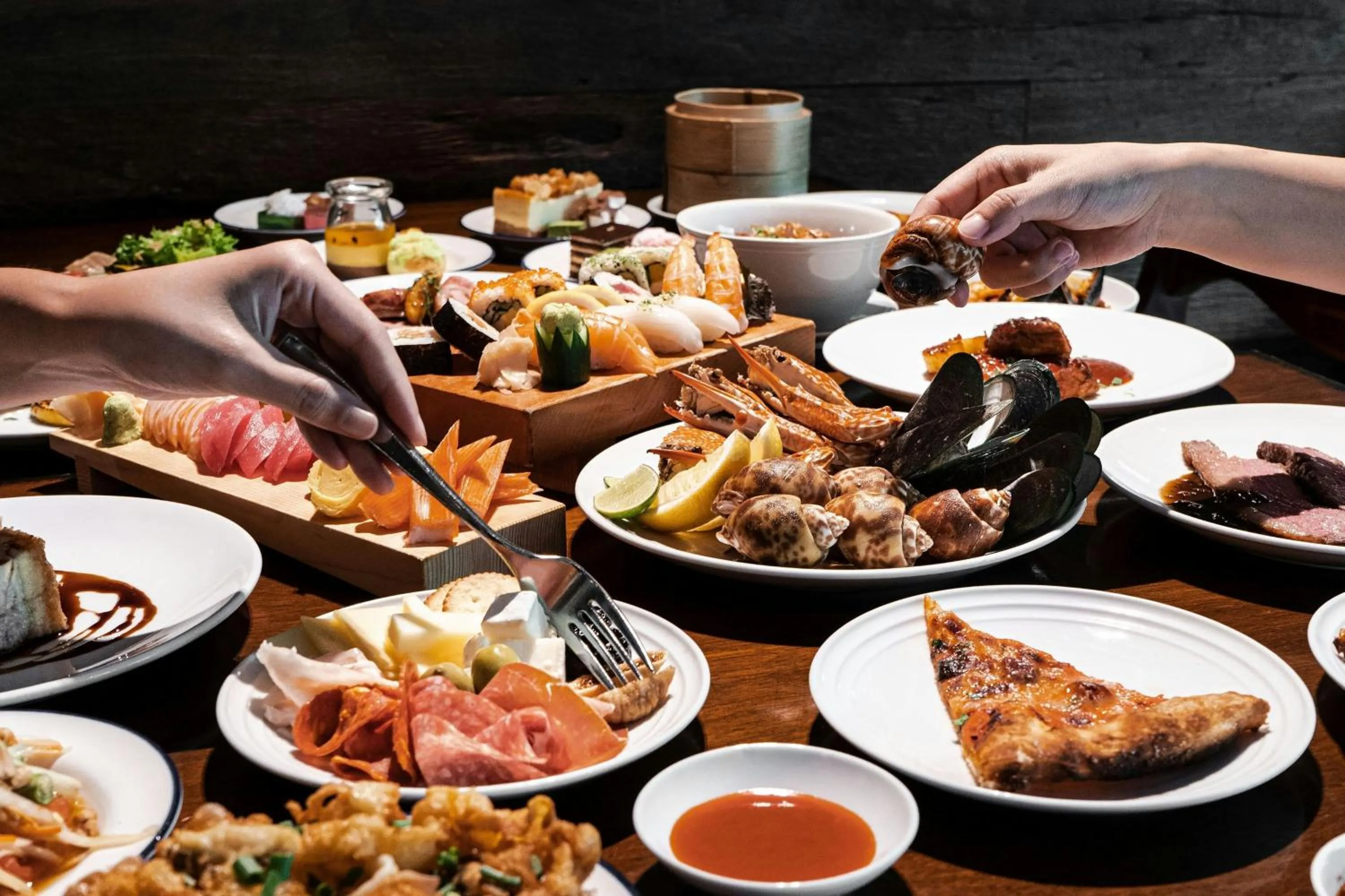 Lounge or bar in Bangkok Marriott Marquis Queens Park