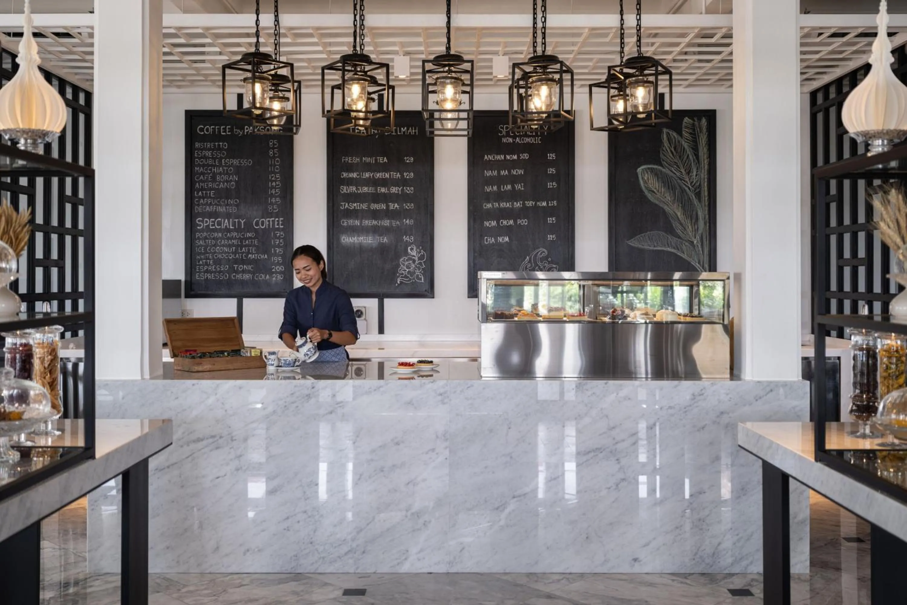 Restaurant/places to eat in Bangkok Marriott Marquis Queens Park