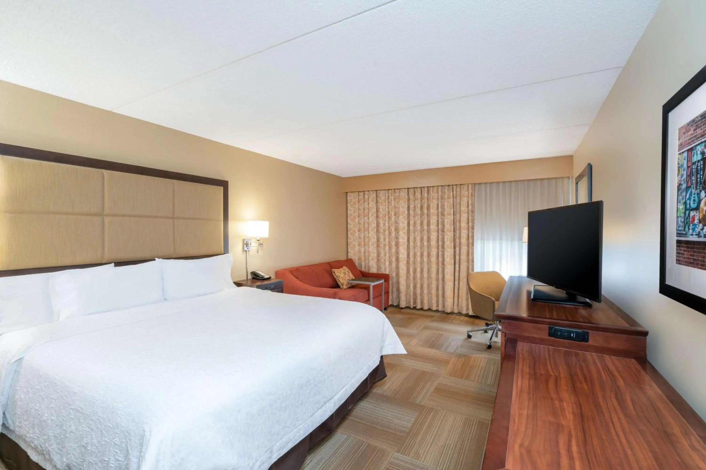 Bedroom, Bed in Hampton Inn Lafayette