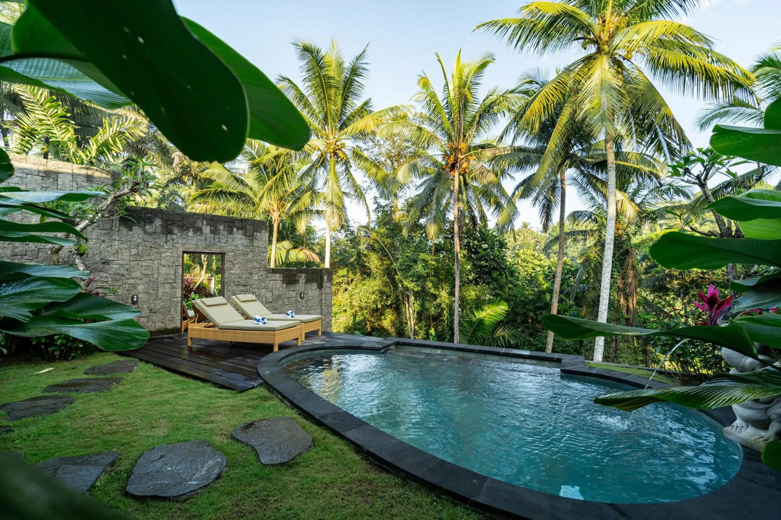 Pool view in Madani Antique Villas