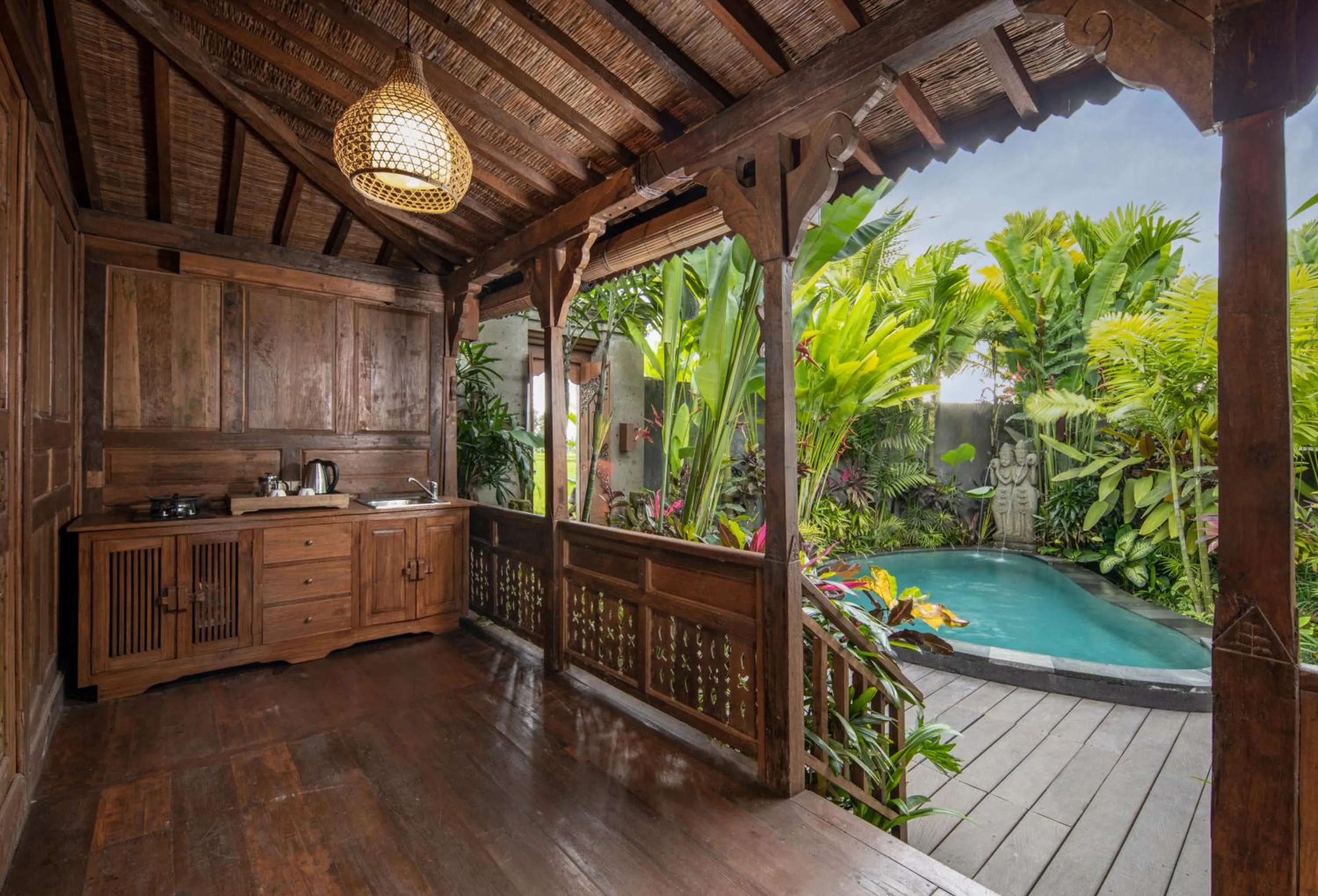 Kitchen or kitchenette in Madani Antique Villas