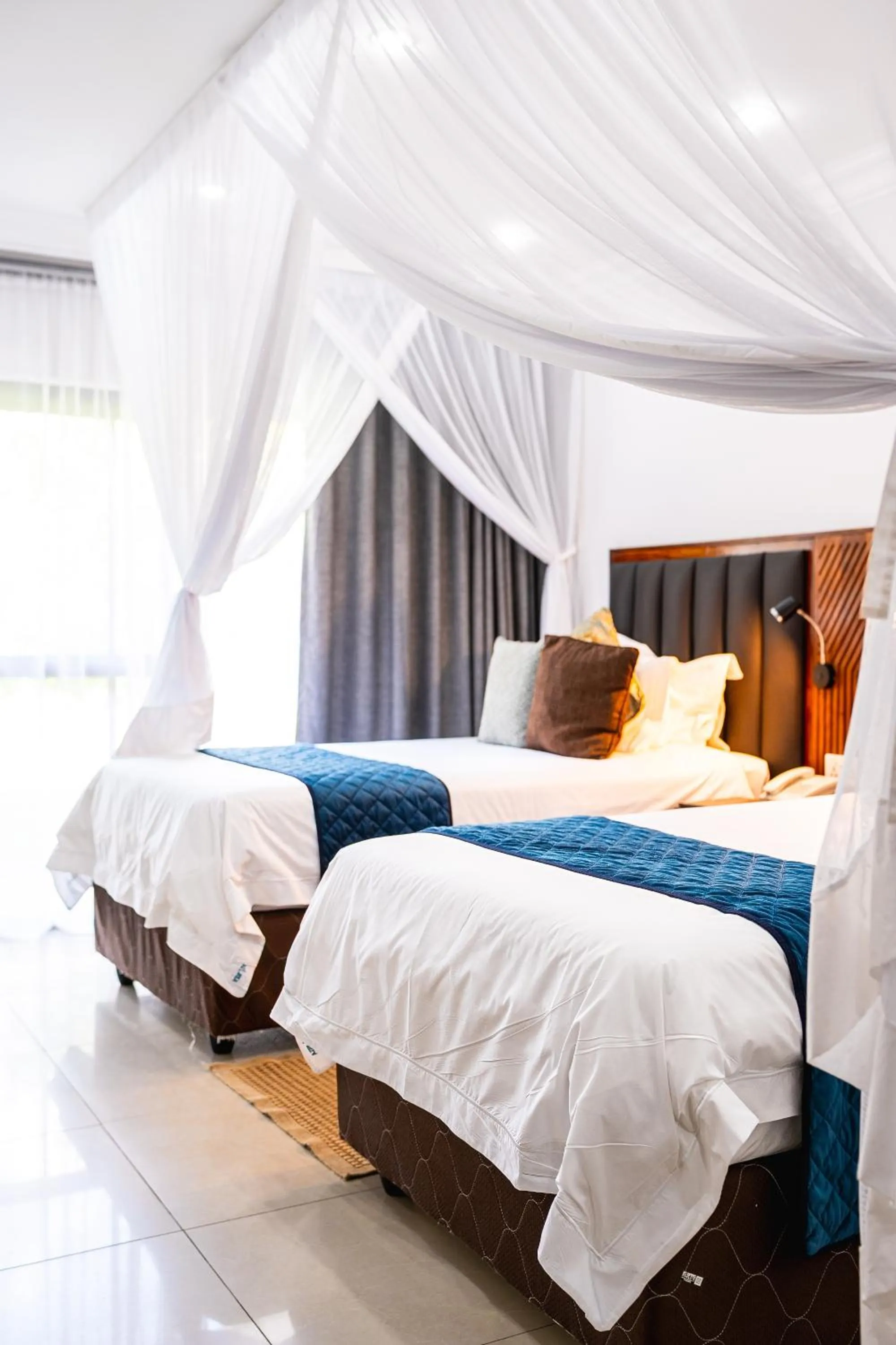 Bed in Azambezi River Lodge