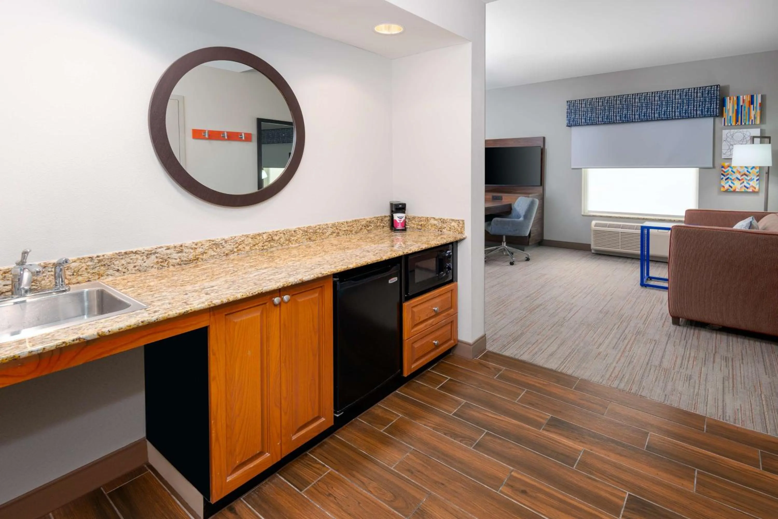 Photo of the whole room in Hampton Inn & Suites Murfreesboro