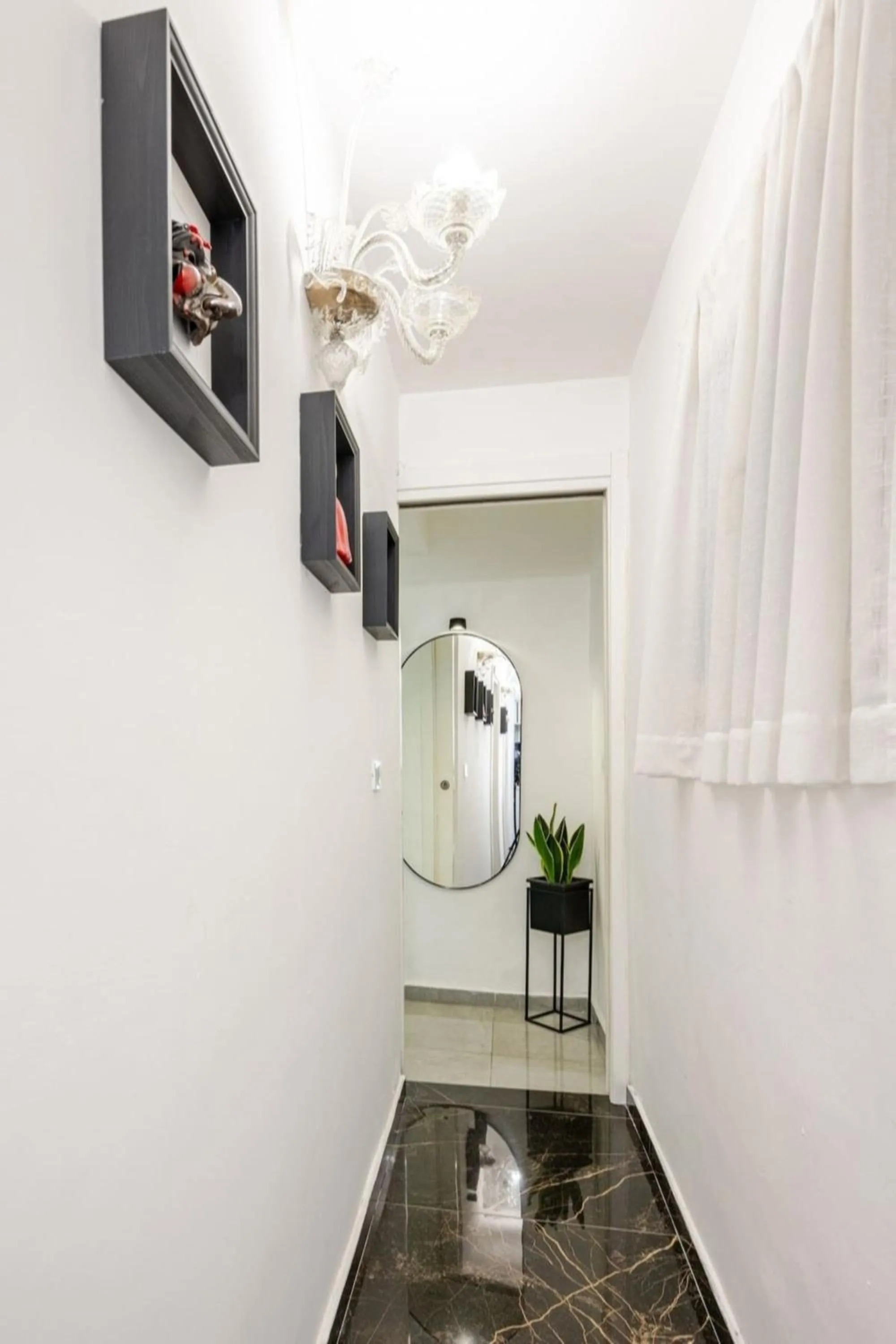 Decorative detail in I Colori di Napoli