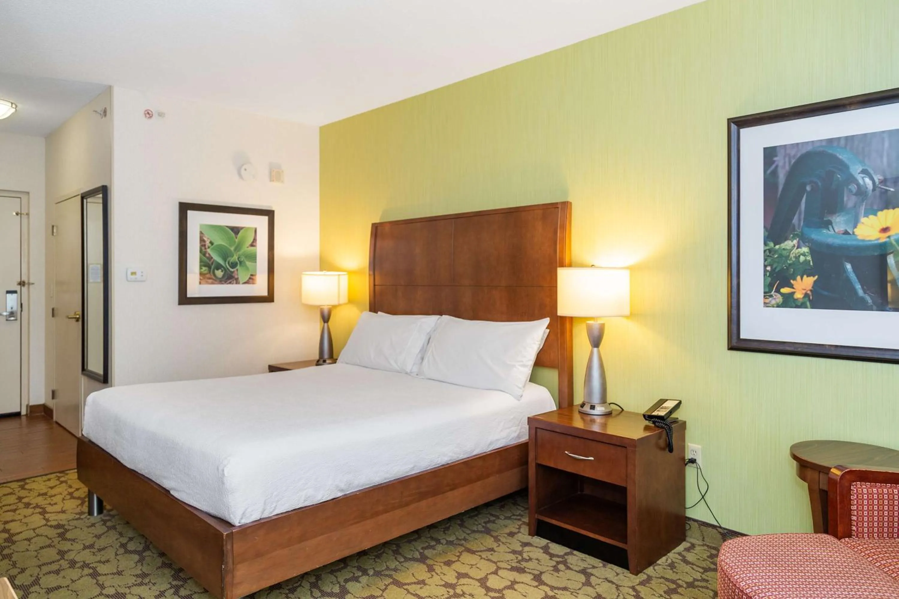 Bed in Hilton Garden Inn Plymouth