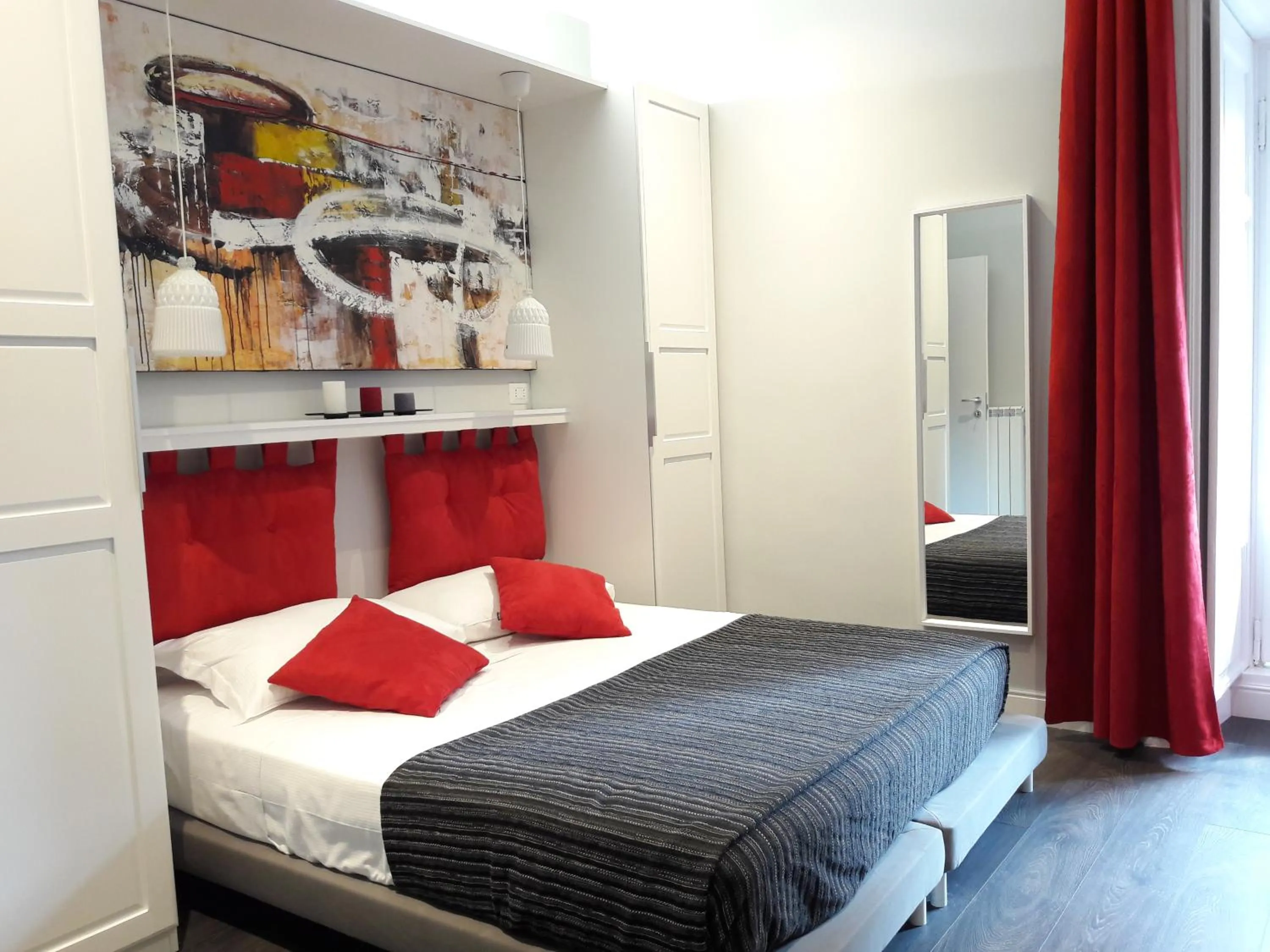 Photo of the whole room, Bed in Residenza Vatican Suite