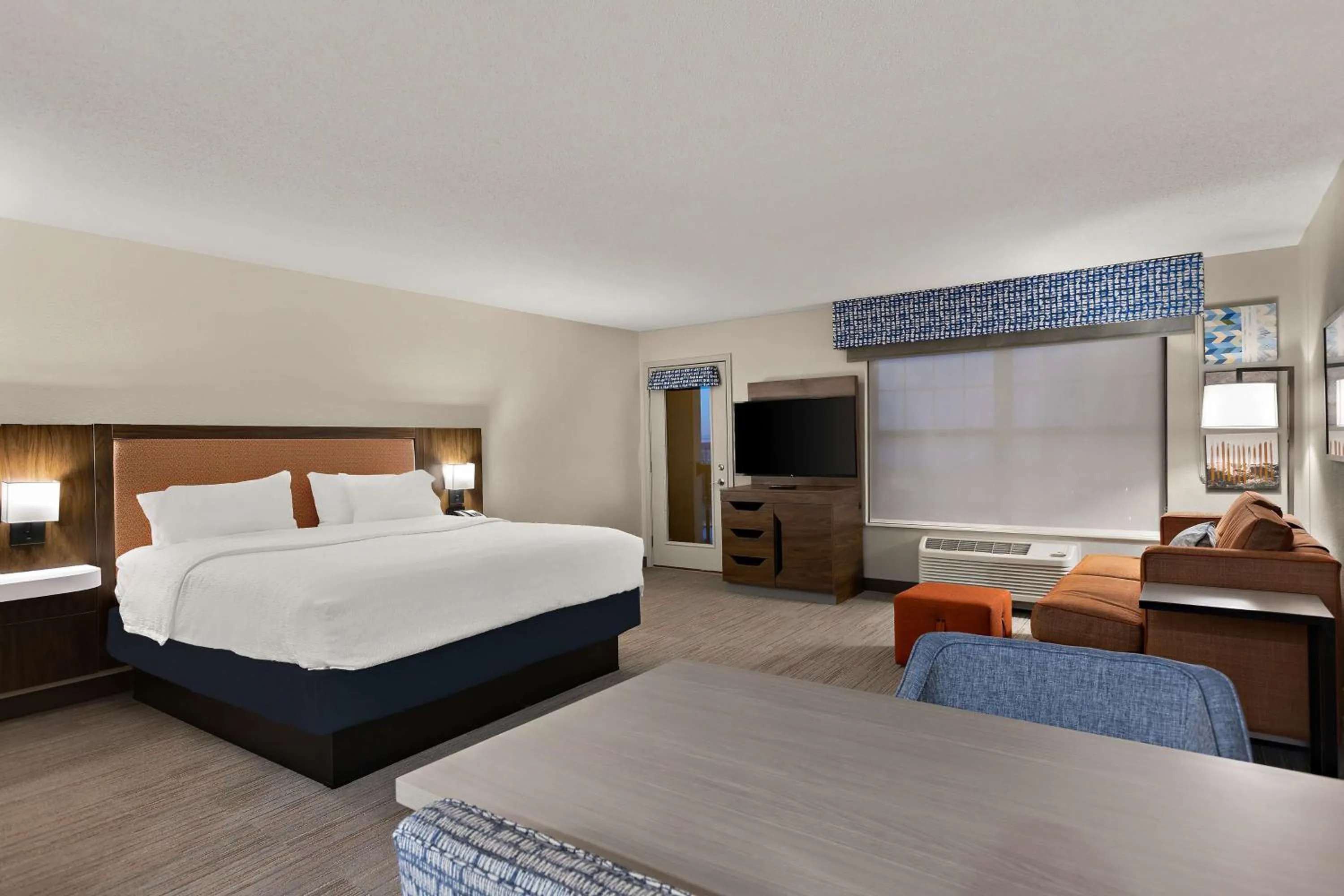 Bedroom, Bed in Hampton Inn & Suites Petoskey