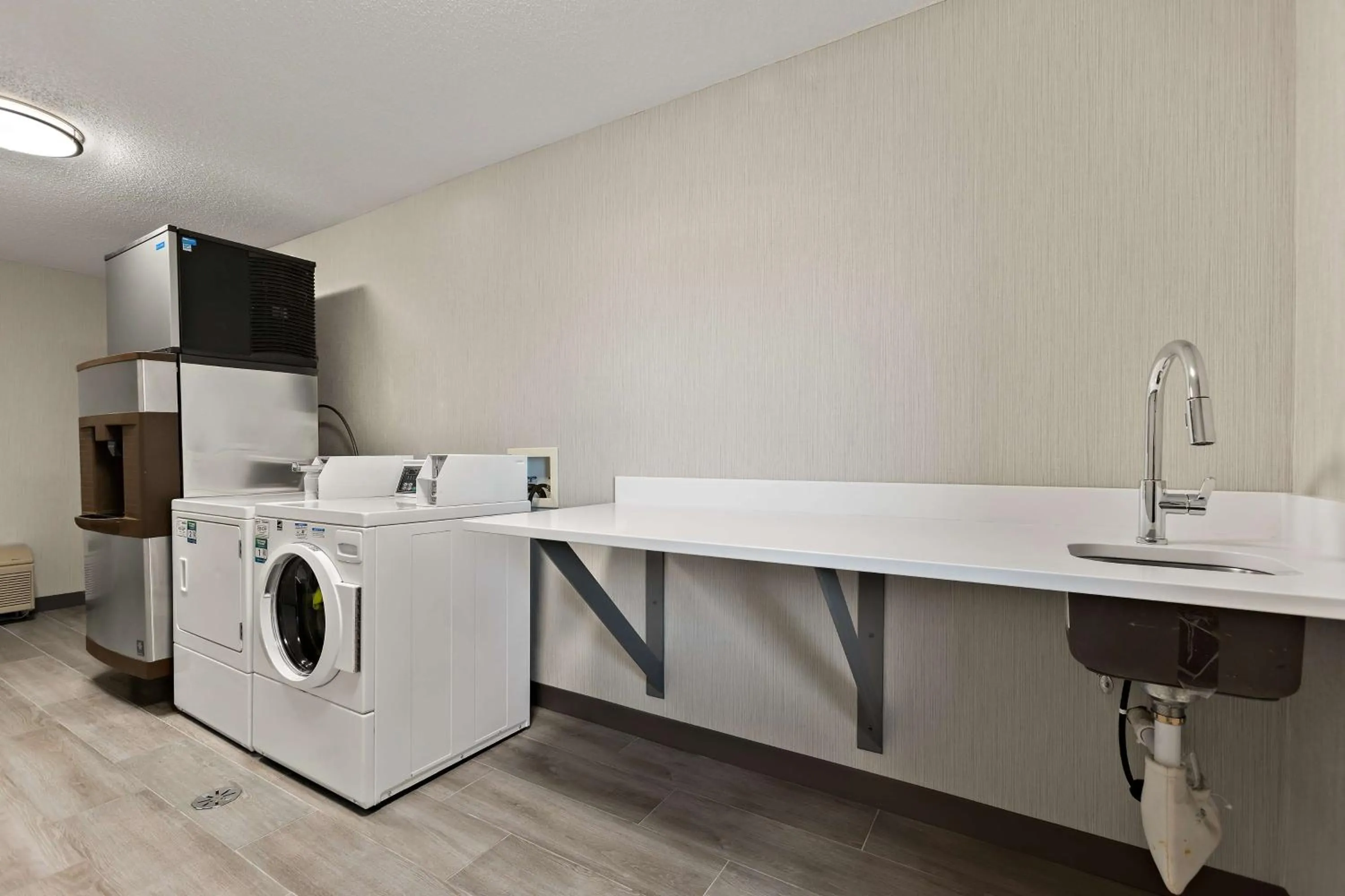 Sports in Hampton Inn & Suites Petoskey