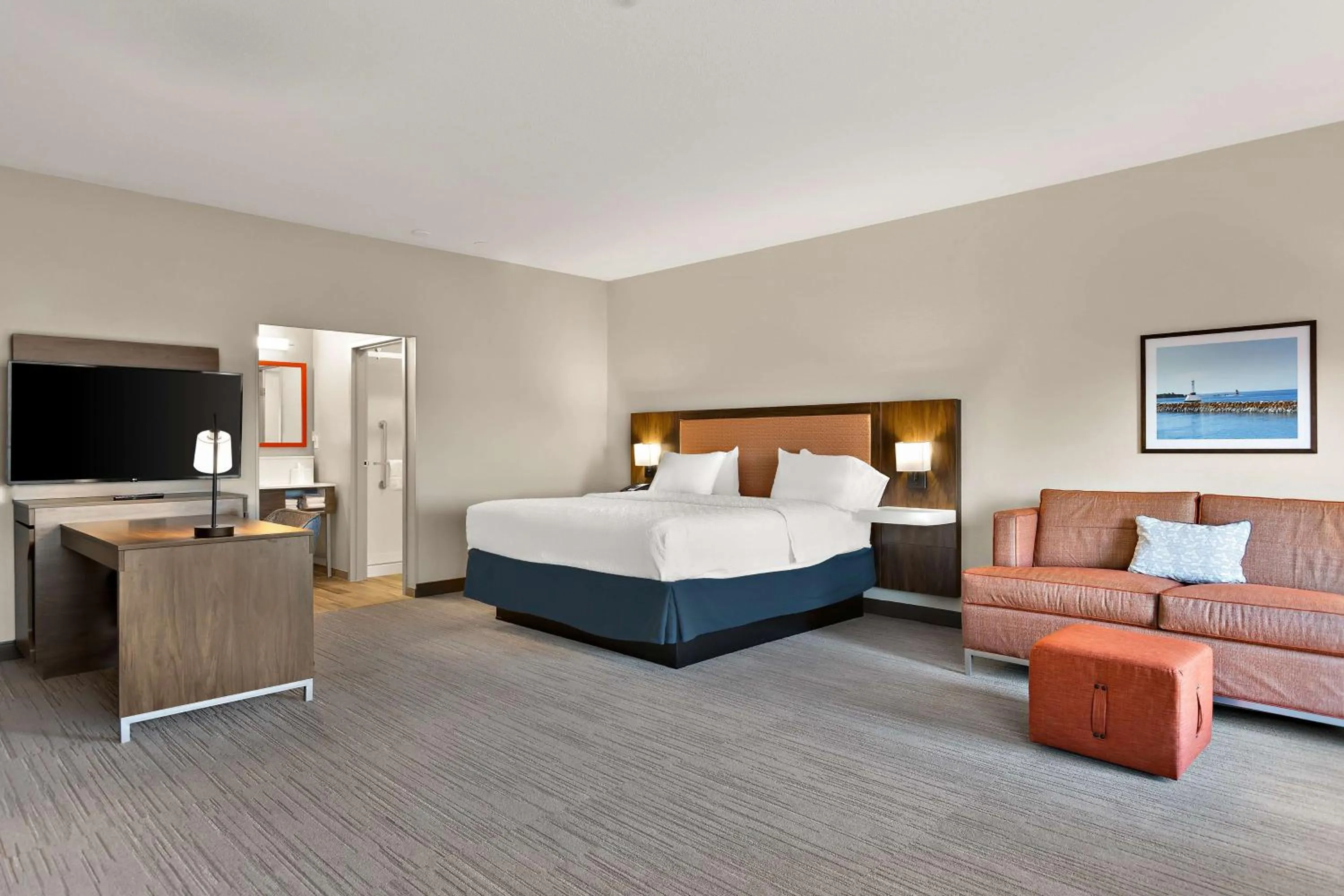 Bedroom, Bed in Hampton Inn & Suites Petoskey