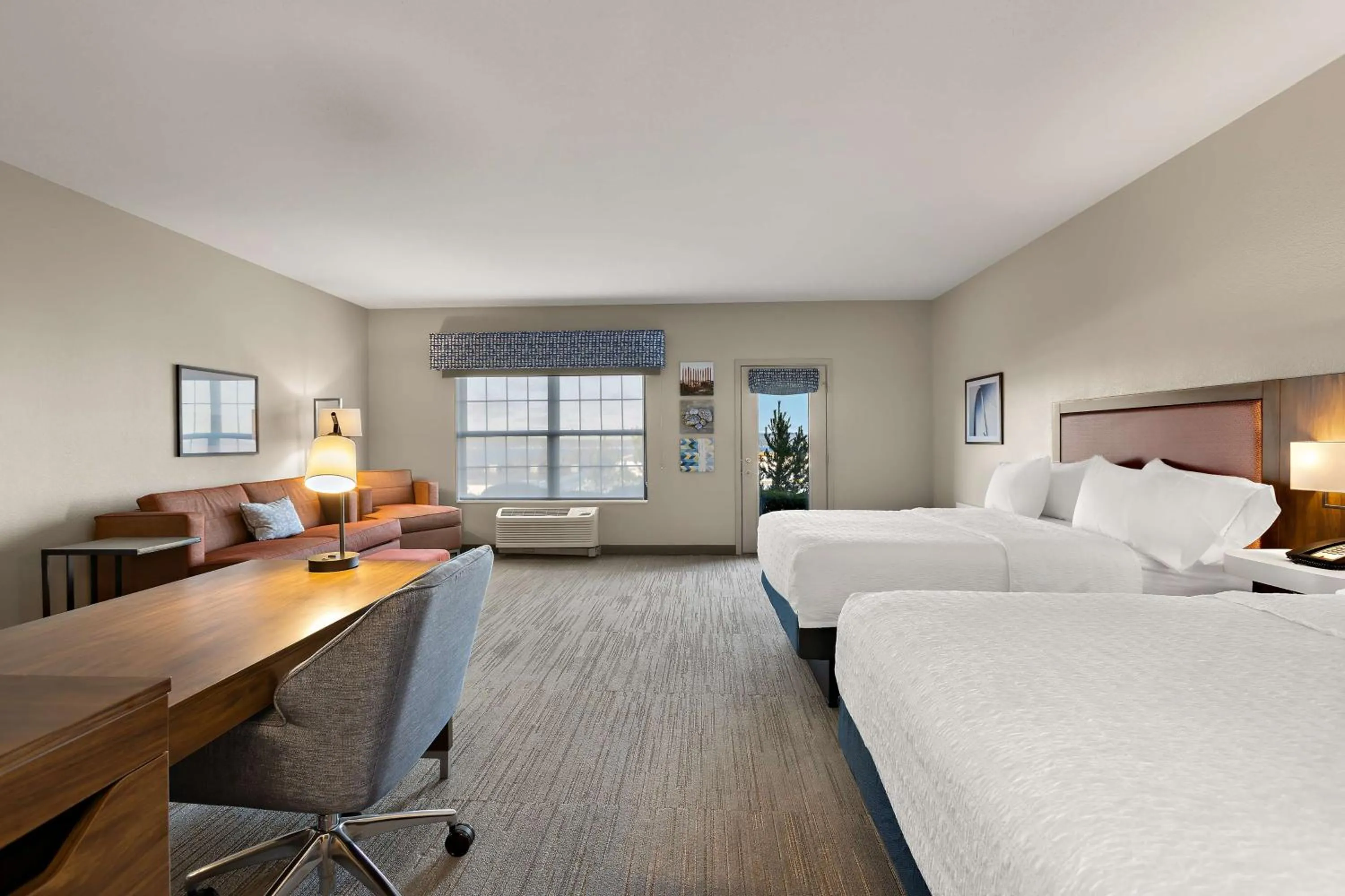 Bedroom, Bed in Hampton Inn & Suites Petoskey