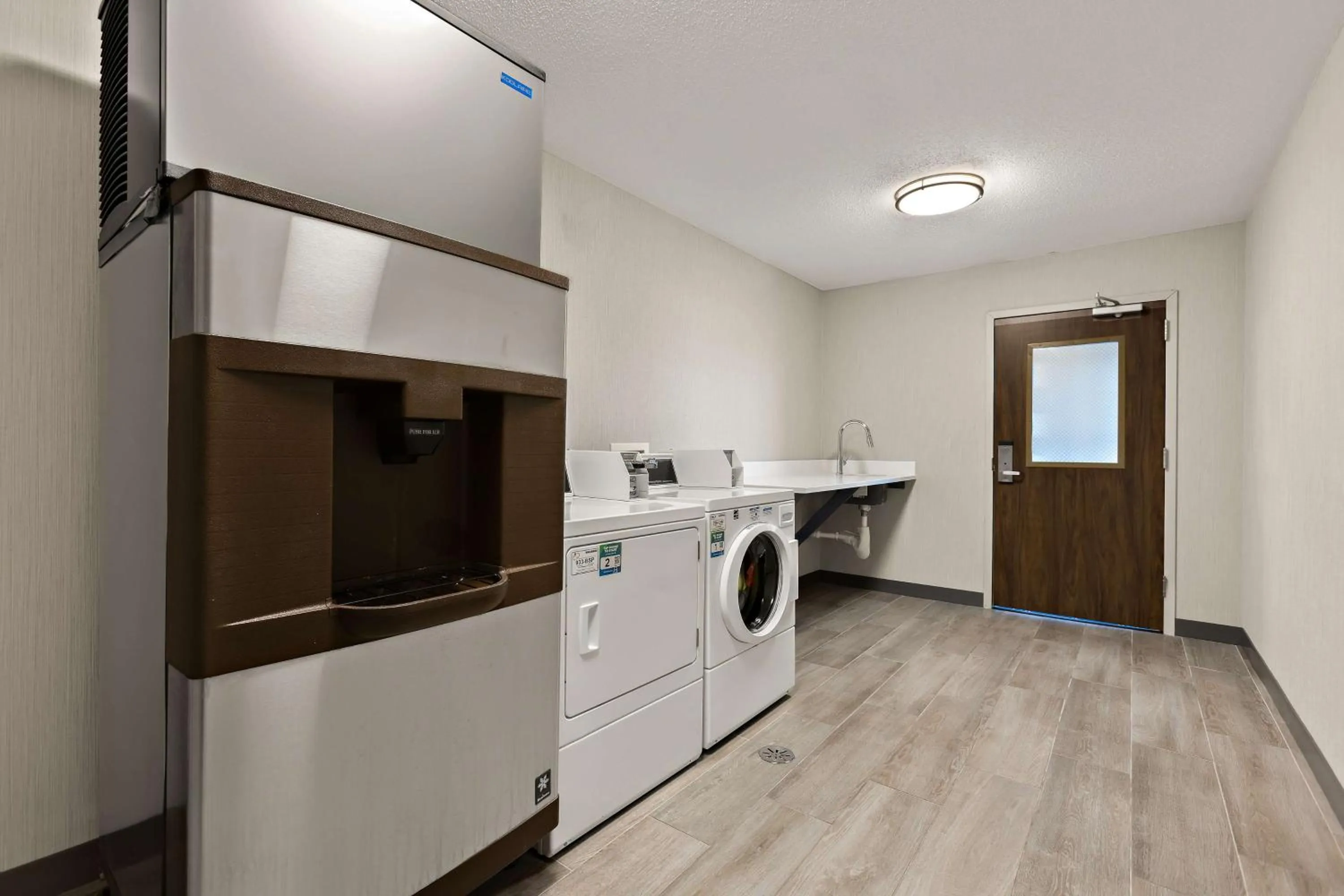 Sports in Hampton Inn & Suites Petoskey