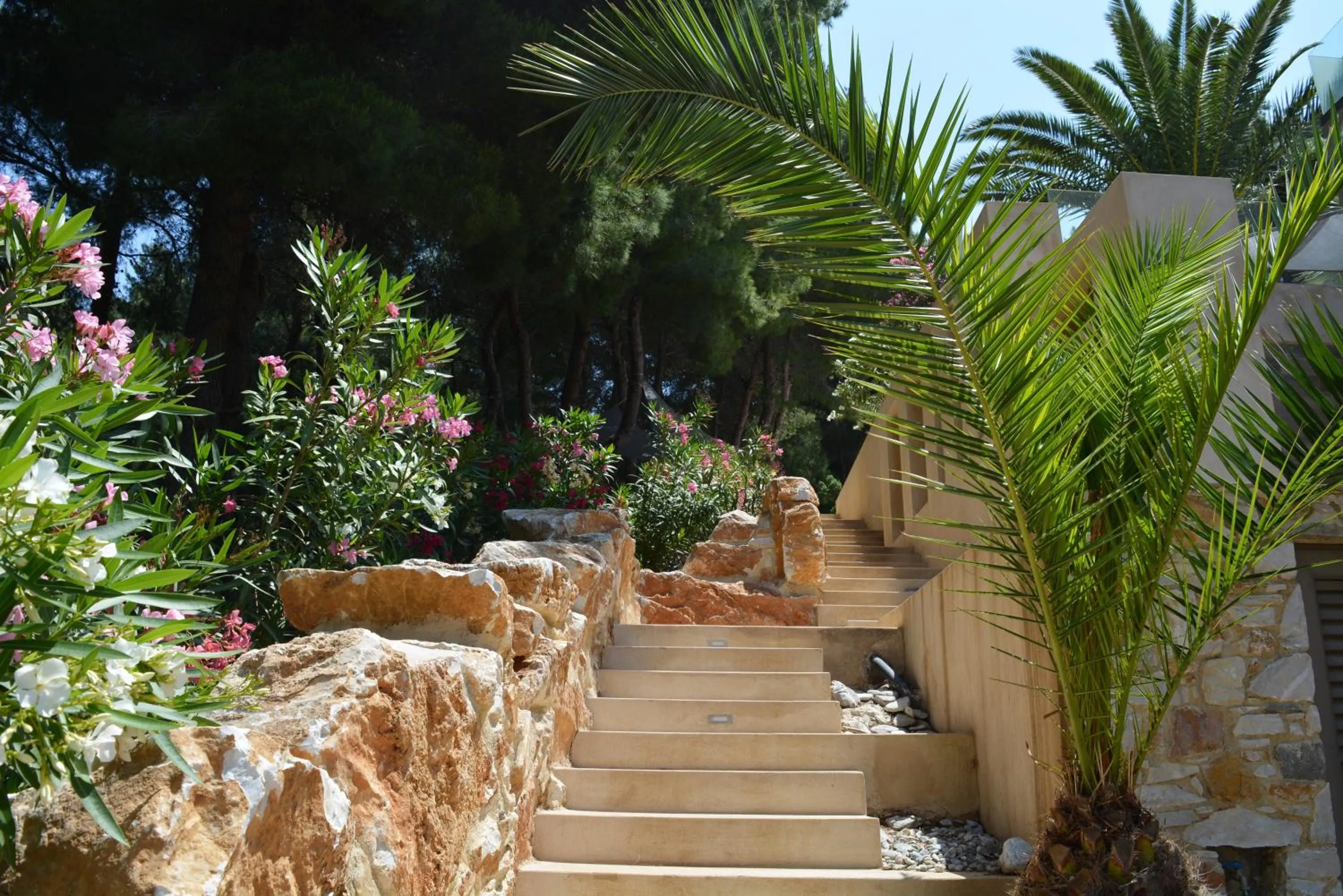 Facade/entrance in Core Luxury Suites
