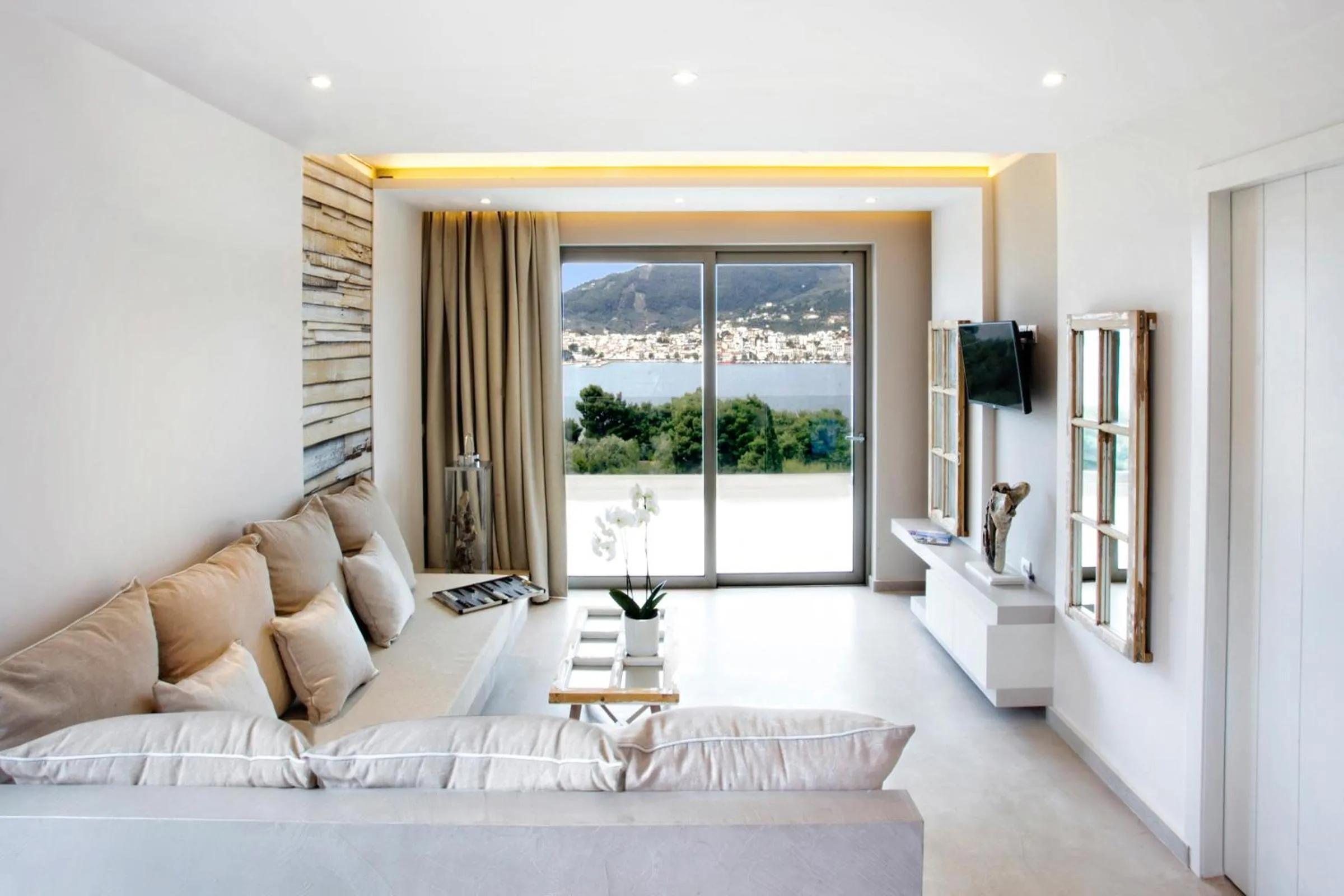 Living room in Core Luxury Suites