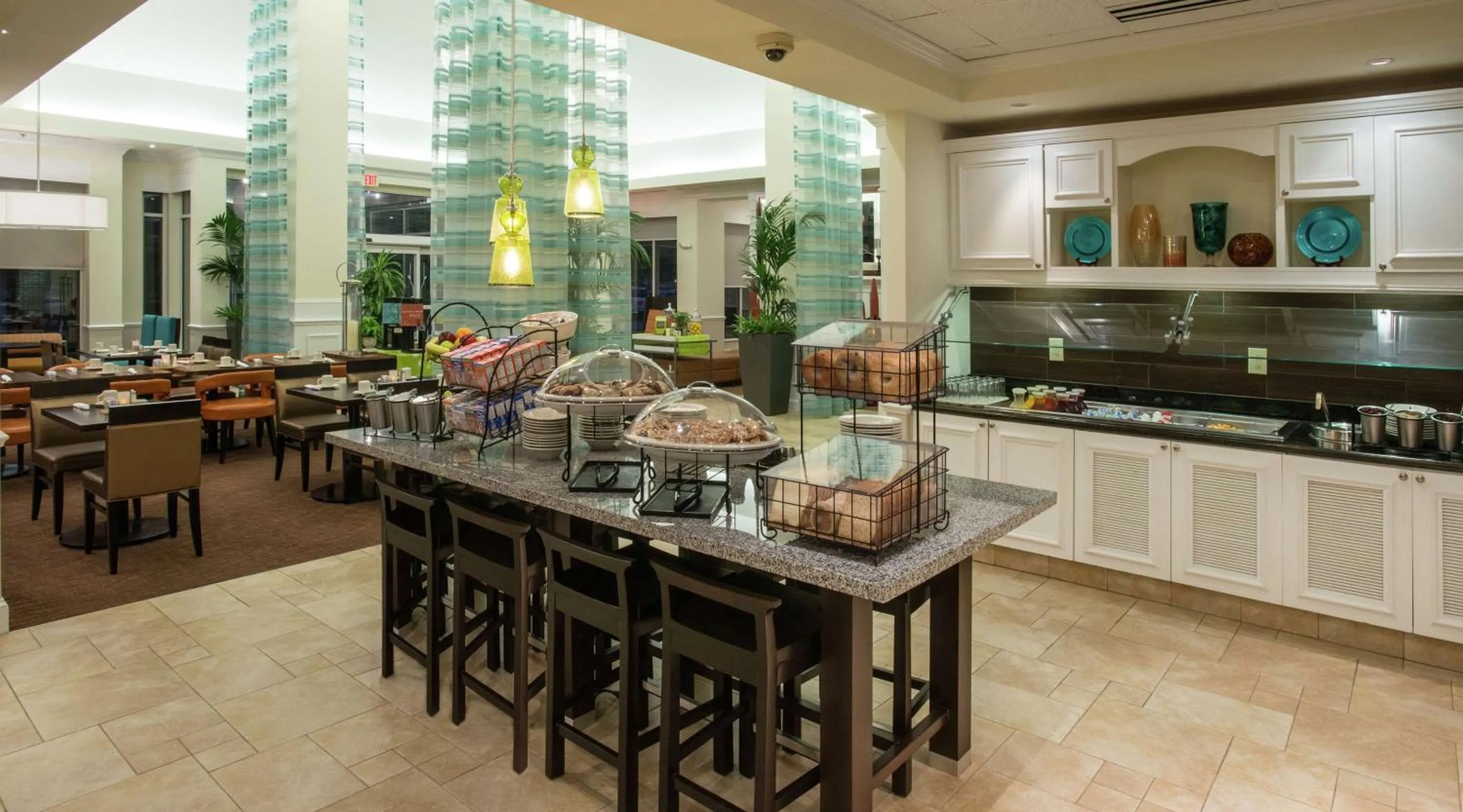 Breakfast in Hilton Garden Inn Macon/Mercer University