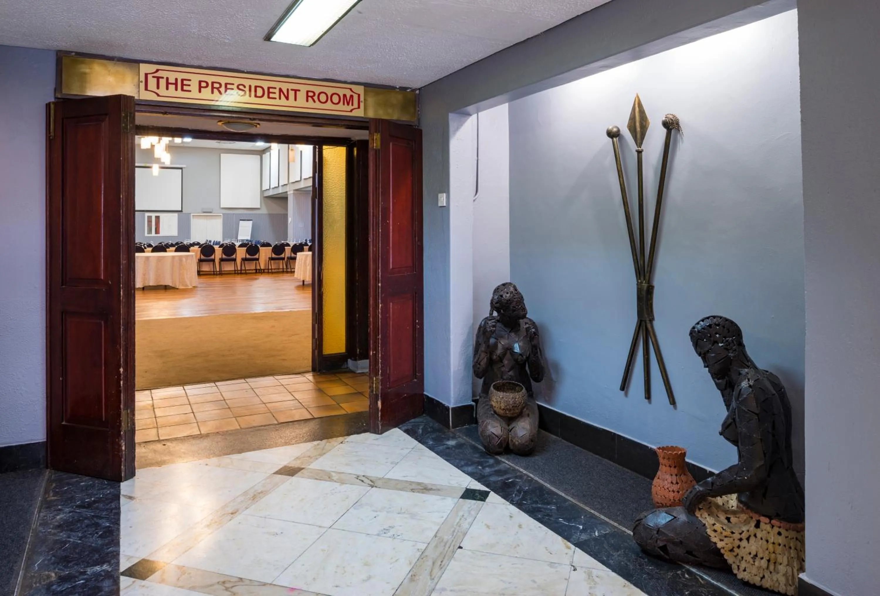 Lobby or reception in Bulawayo Rainbow Hotel