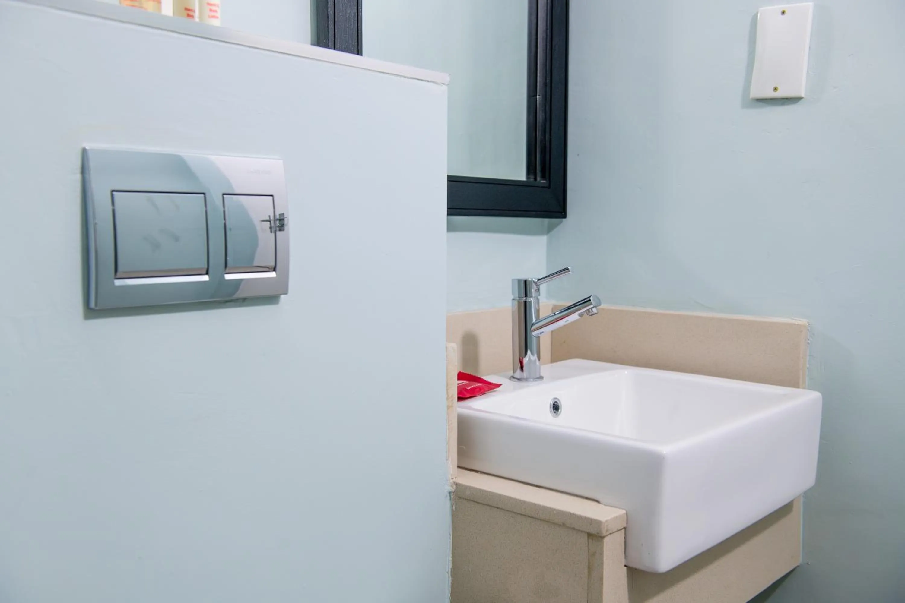 New Ambassador Hotel