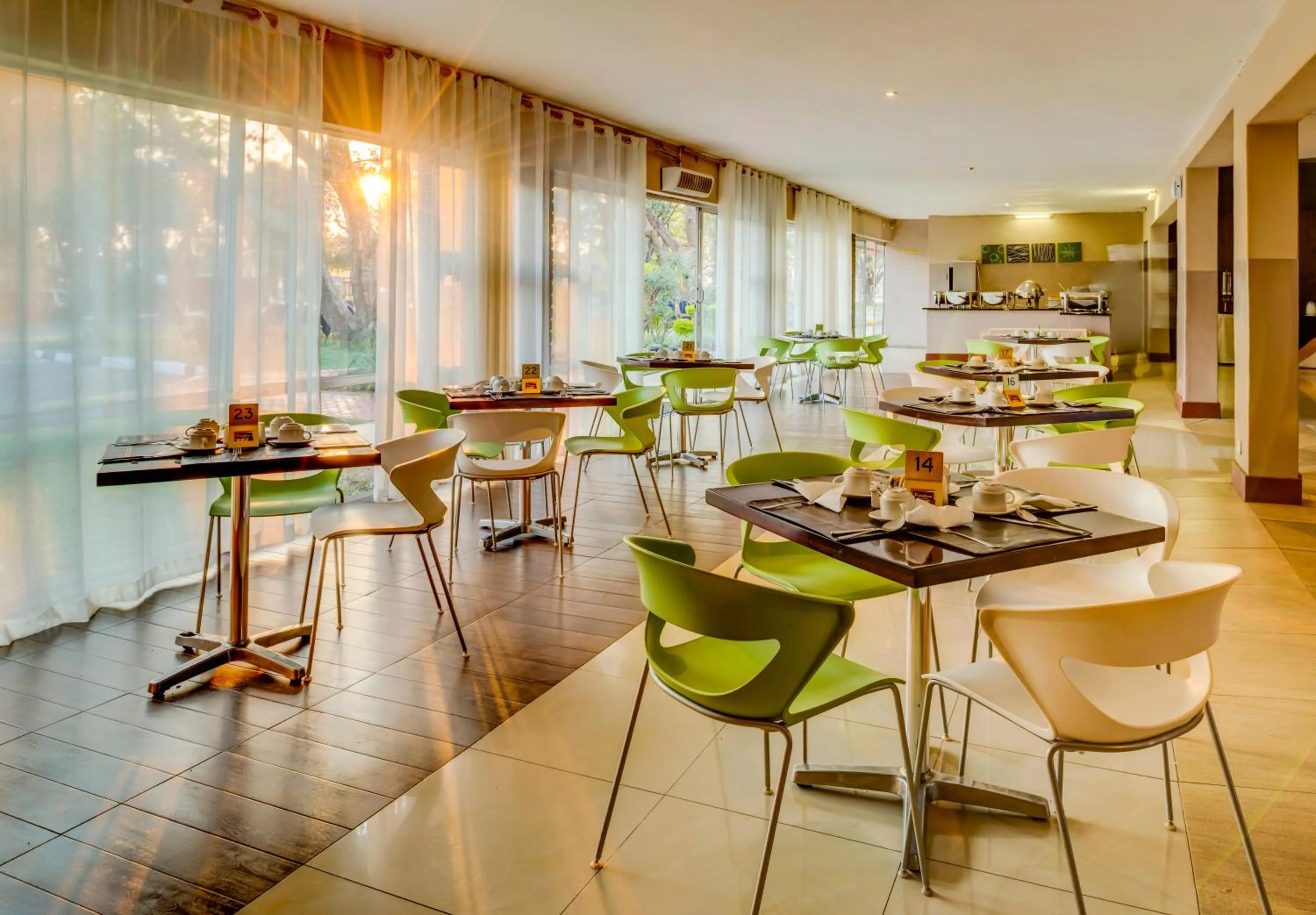 Restaurant/places to eat in Kadoma Hotel & Conference Centre